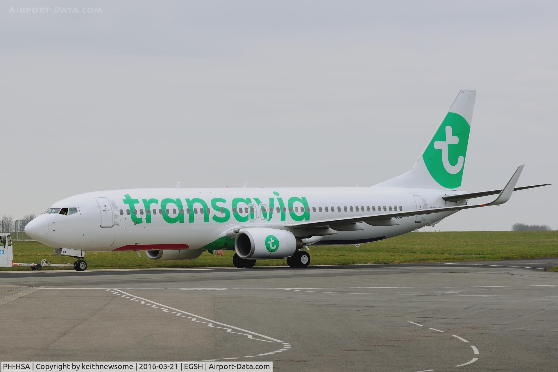 PH-HSA, 2009 Boeing 737-8K2 C/N 34171, Towed from spray shop in latest colour scheme.