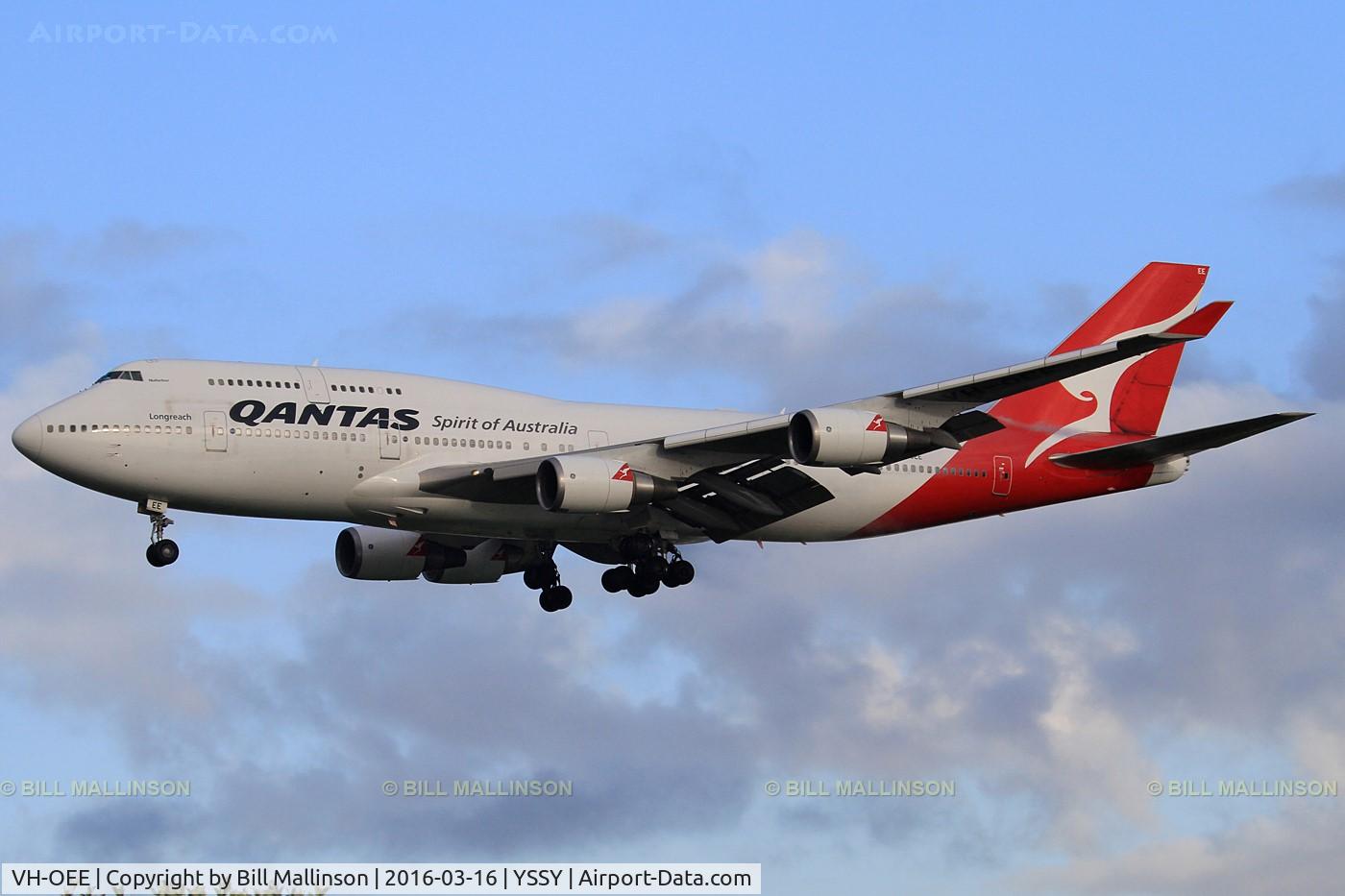 VH-OEE, 2002 Boeing 747-438/ER C/N 32909, FINALS TO 16R