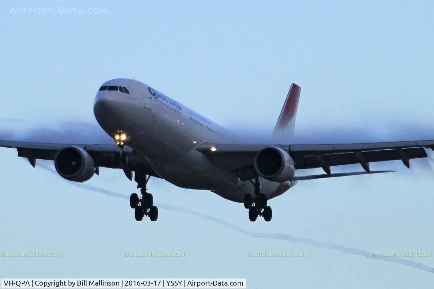 VH-QPA, 2003 Airbus A330-303 C/N 0553, FINALS TO 16R
