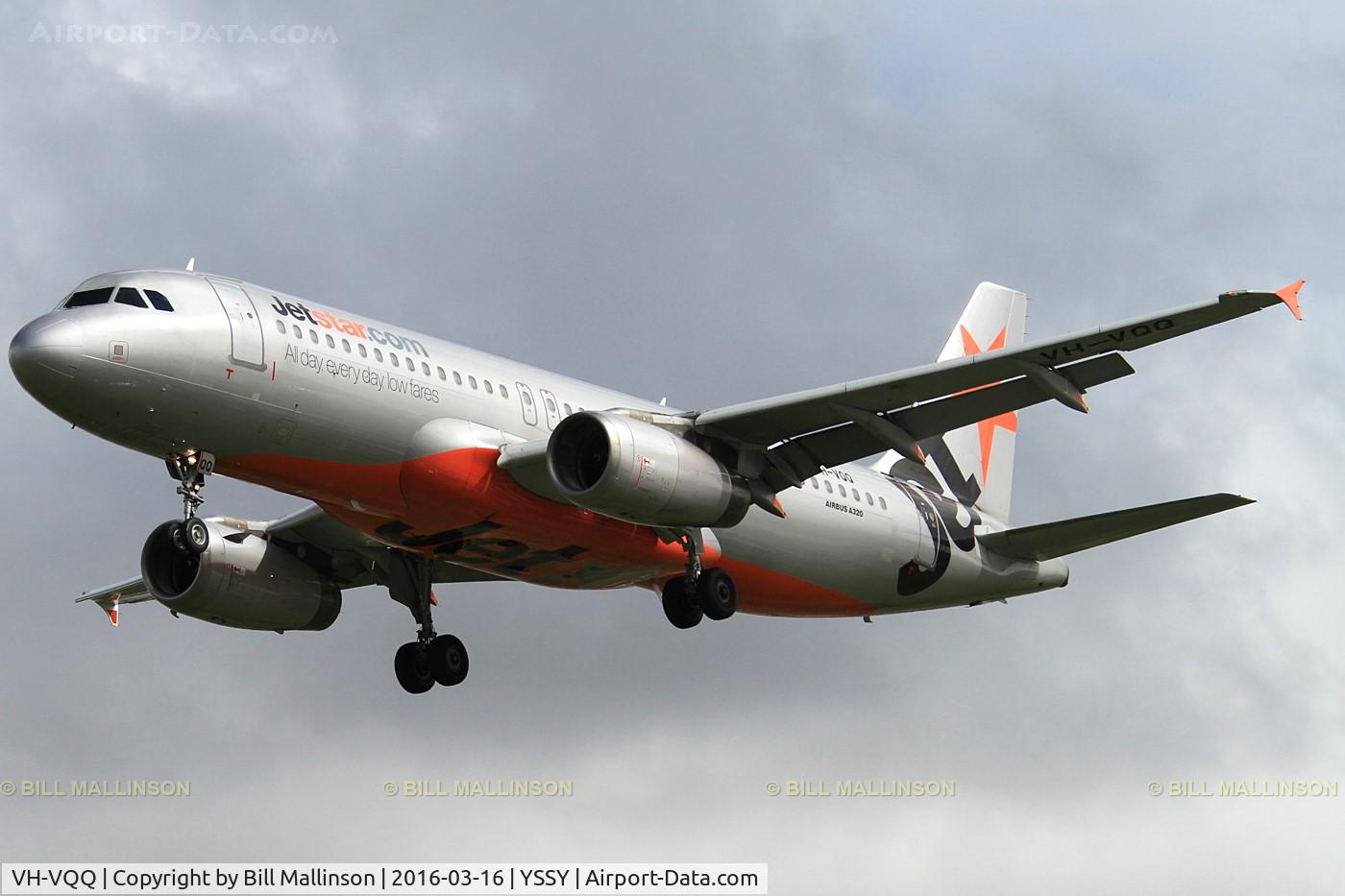 VH-VQQ, 2000 Airbus A320-232 C/N 2537, FINALS TO 16R