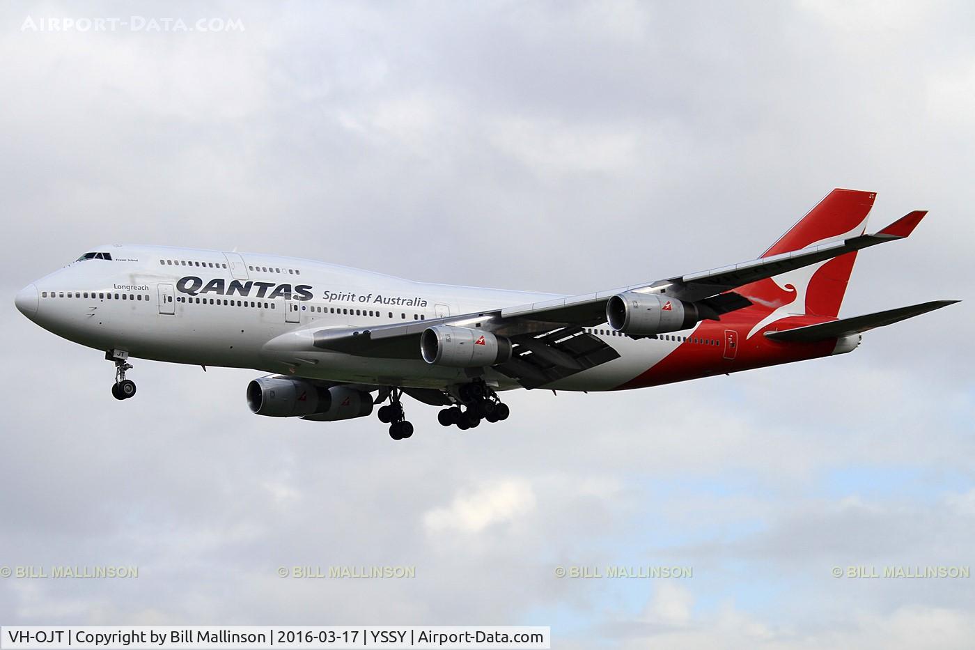 VH-OJT, 1999 Boeing 747-438 C/N 25565, FINALS TO 16R