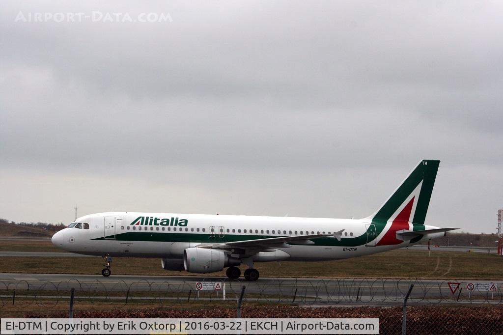 EI-DTM, 2010 Airbus A320-216 C/N 4119, EI-DTM just arrived rw 04L