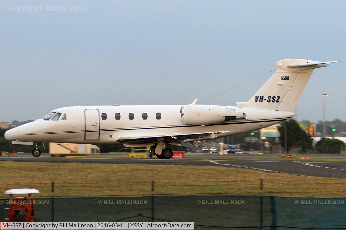 VH-SSZ, 1988 Cessna 650 Citation III C/N 650-0158, taxiing to 34R