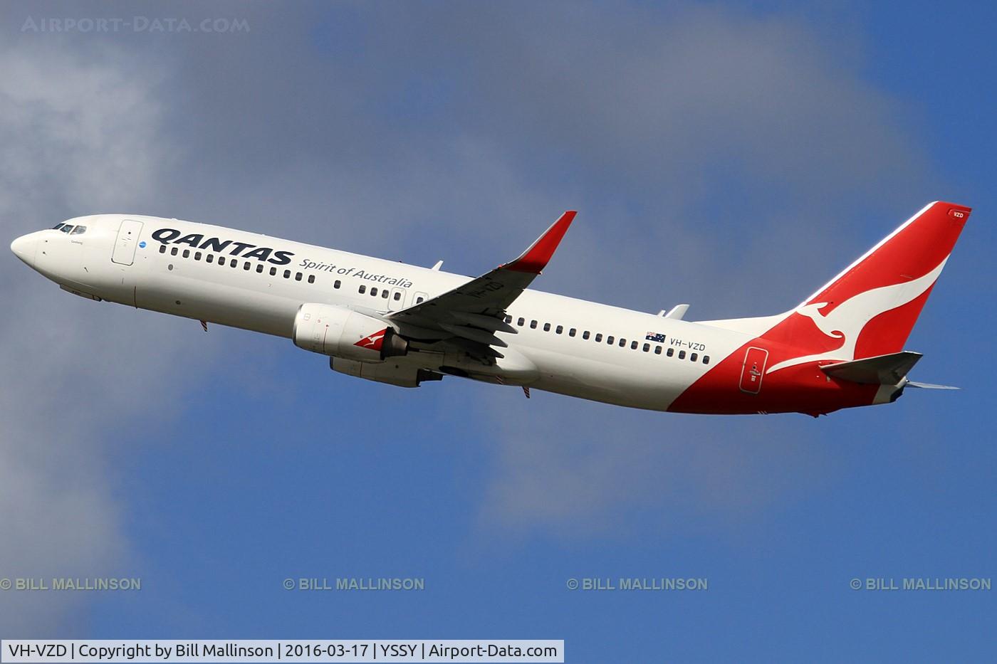 VH-VZD, 2008 Boeing 737-838 C/N 34198, AWAY OFF 34L