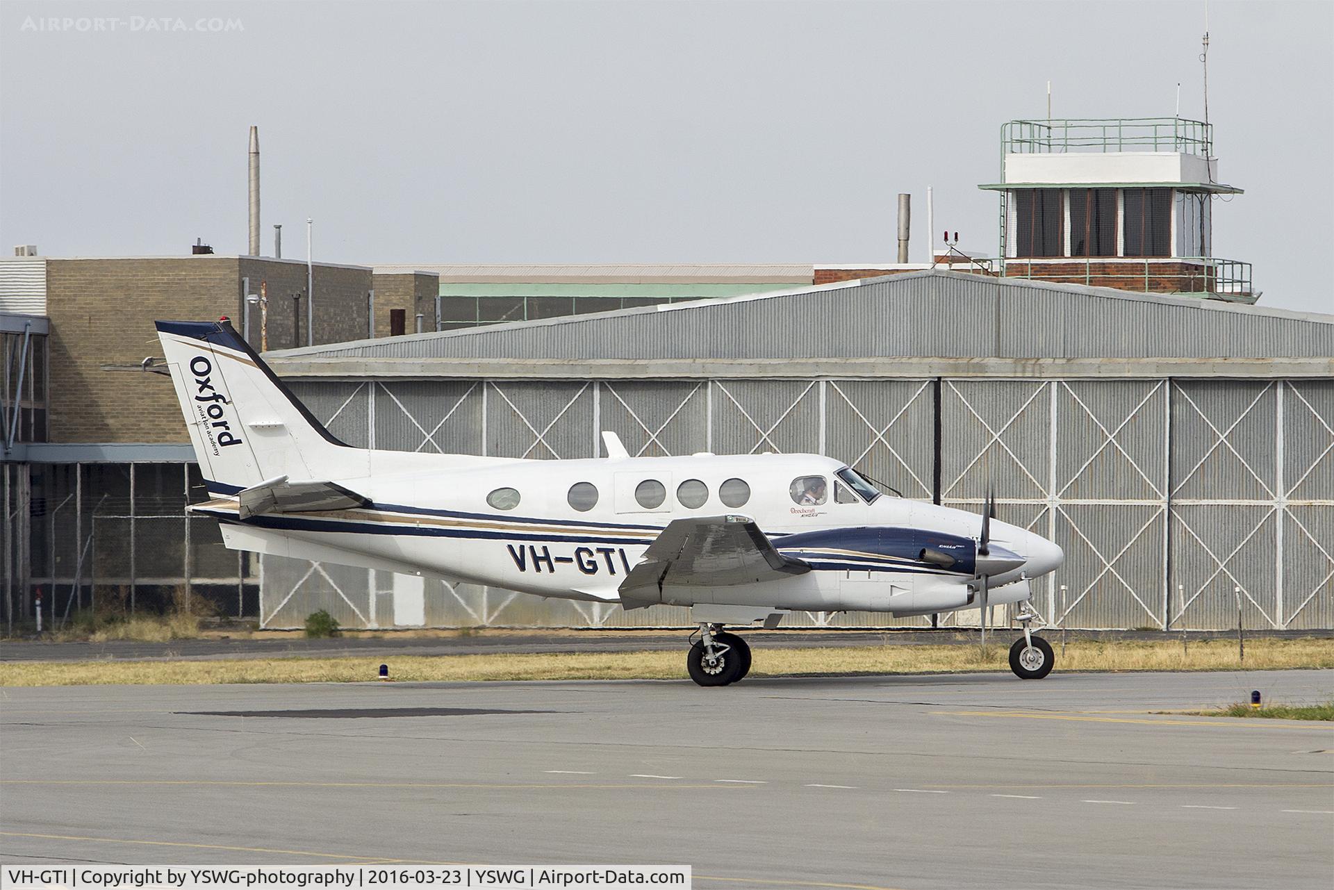 VH-GTI, 2008 Hawker Beechcraft C90GTi King Air C/N LJ-1874, Oxford Aviation Academy (VH-GTI) Beechcraft C90GTi King Air at Wagga Wagga Airport.
