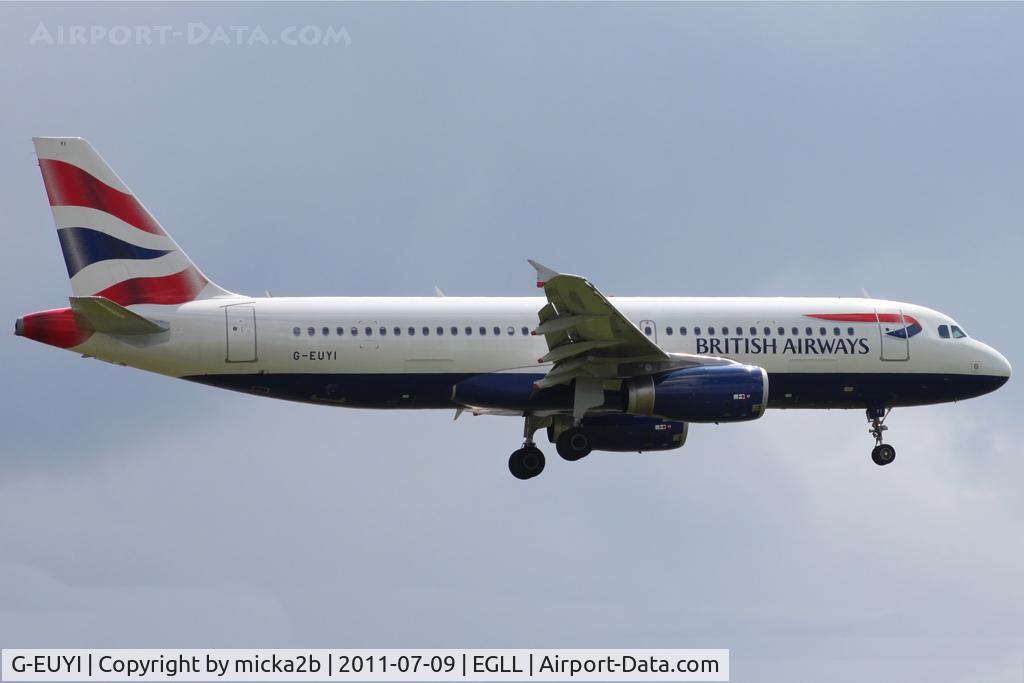 G-EUYI, 2010 Airbus A320-232 C/N 4306, Landing