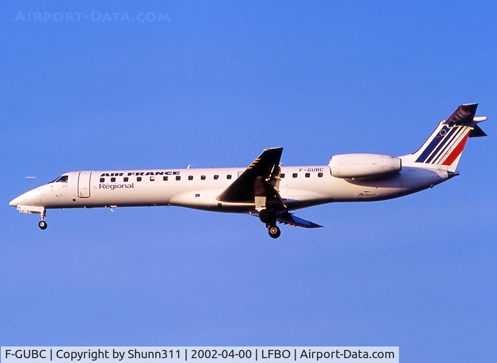 F-GUBC, 2002 Embraer ERJ-145LR (EMB-145LR) C/N 145556, Landing rwy 33L without logo on engines