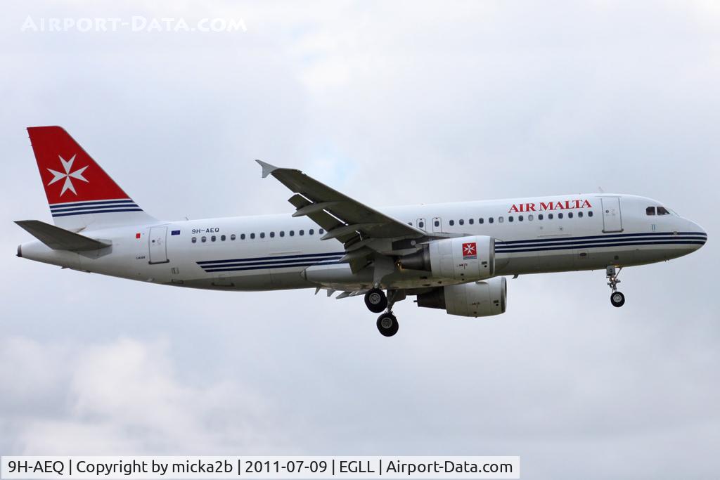 9H-AEQ, 2007 Airbus A320-214 C/N 3068, Landing