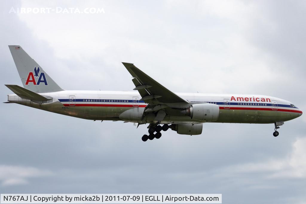 N767AJ, 2006 Boeing 777-223 C/N 33539, Landing