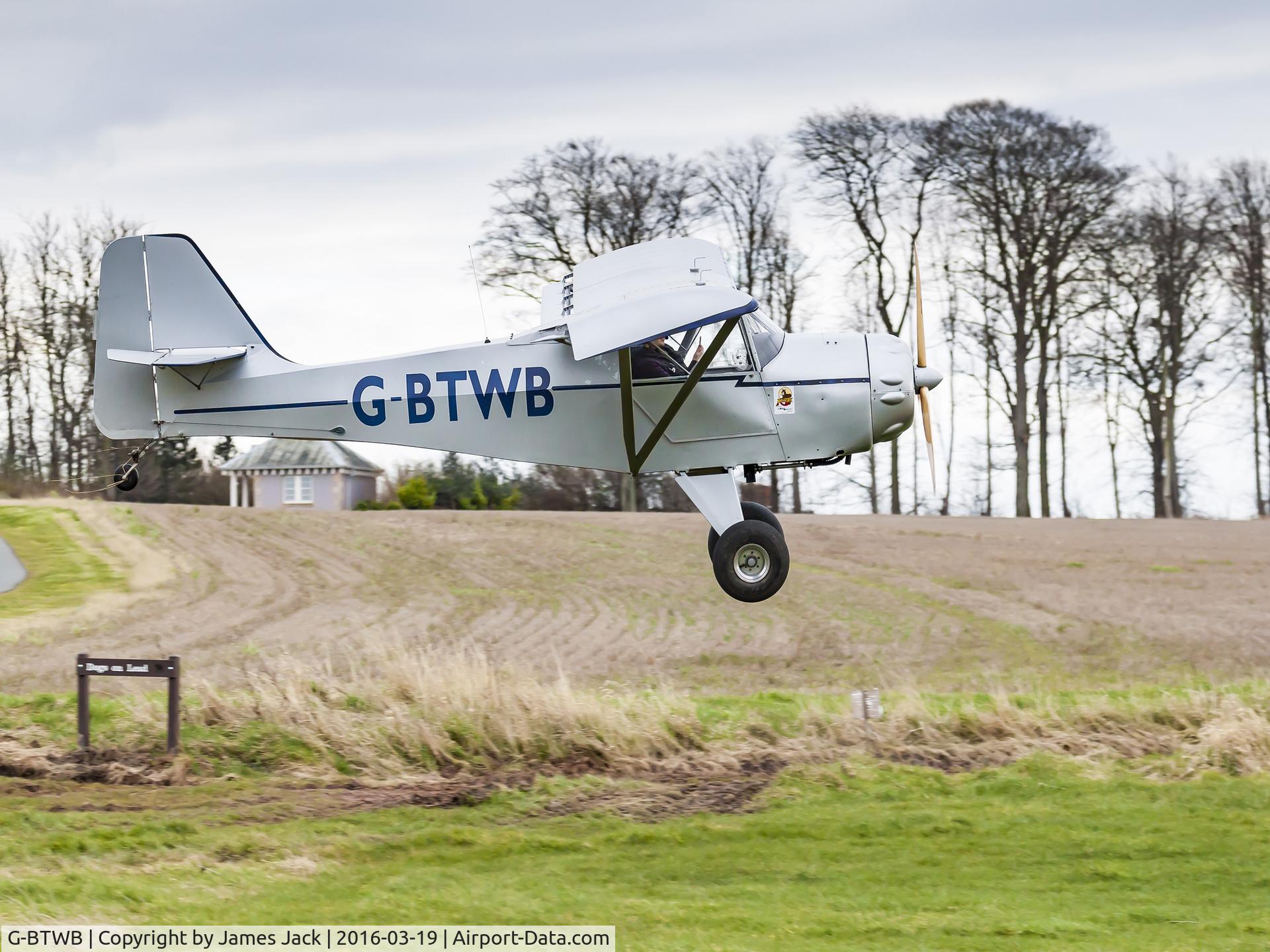 G-BTWB, 2003 Denney Kitfox Mk3 C/N PFA 172-12278, Aircraft landing at Archerfield, East Lothian