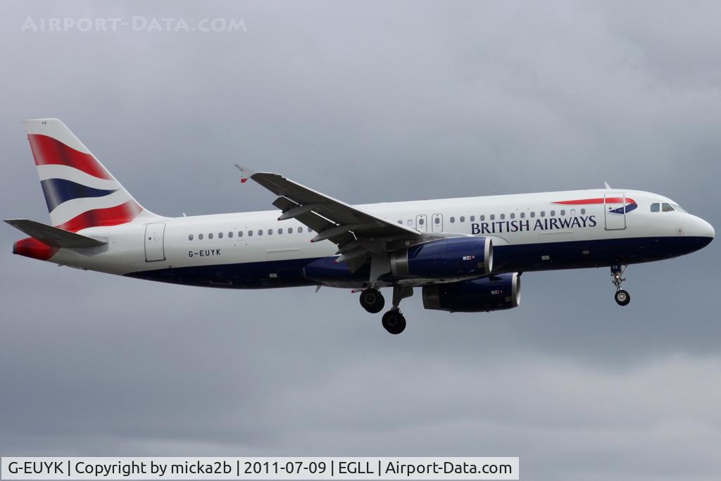 G-EUYK, 2010 Airbus A320-232 C/N 4551, Landing