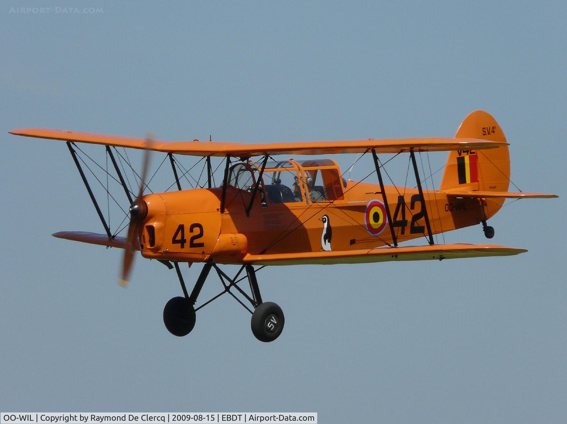 OO-WIL, Stampe-Vertongen SV-4B C/N 1184, Landing at 2009 Schaffen fly in.