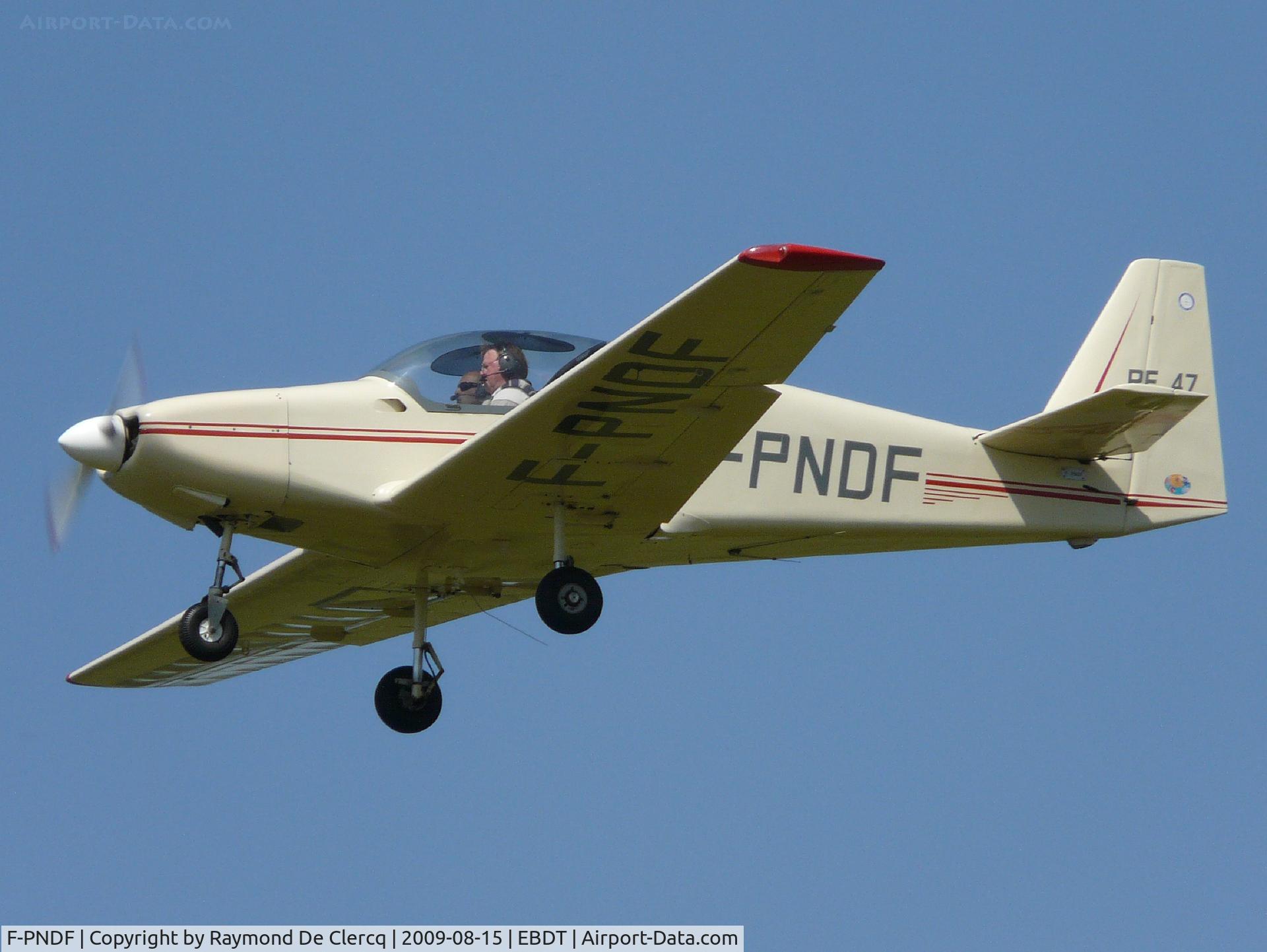 F-PNDF, Fournier RF-47 C/N 01, Landing at 2009 Schaffen fly in.