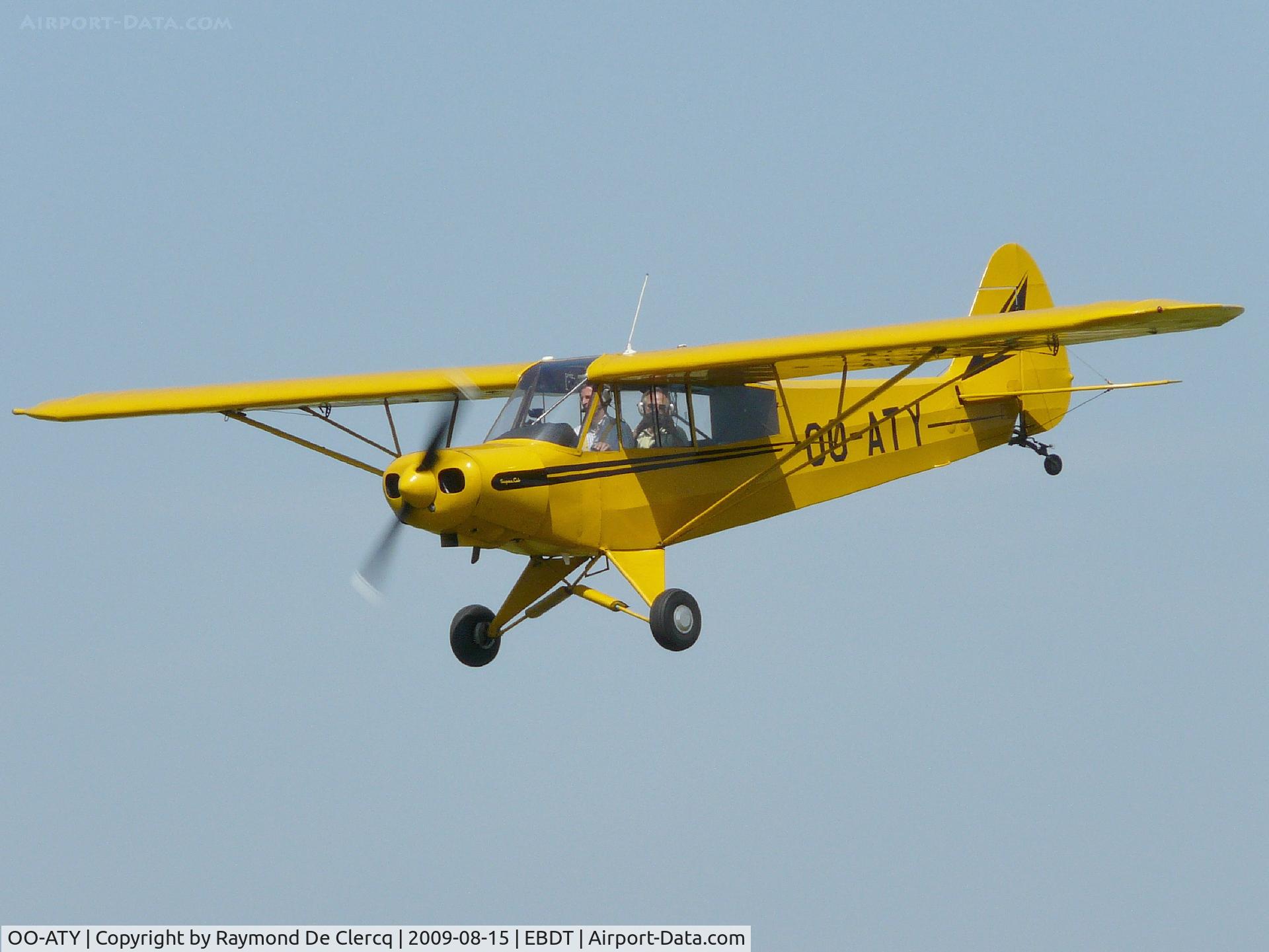 OO-ATY, Piper L-18C Super Cub (PA-18-95) C/N 18-3221, Landing at 2009 Schaffen fly in.