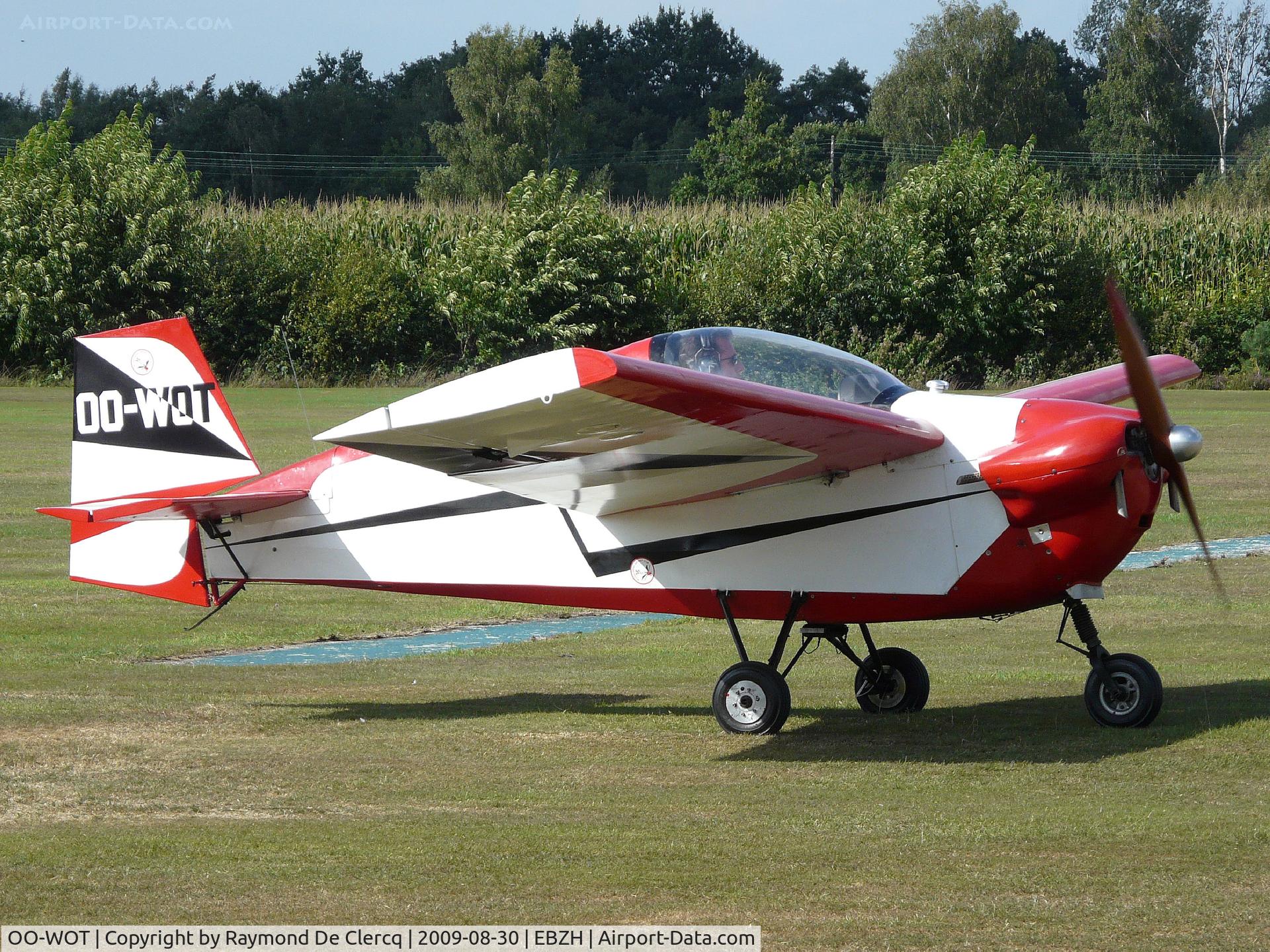 OO-WOT, Tipsy T-66 Nipper 2 C/N 49, Open door Kiewit 2009.