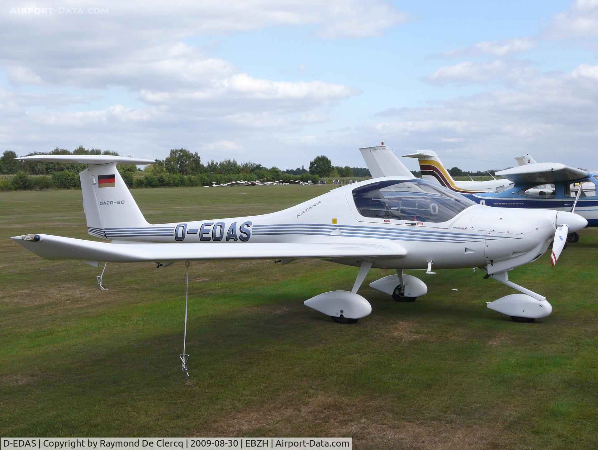 D-EDAS, Diamond DA-20A-1 Katana C/N 10239, Open door Kiewit 2009.