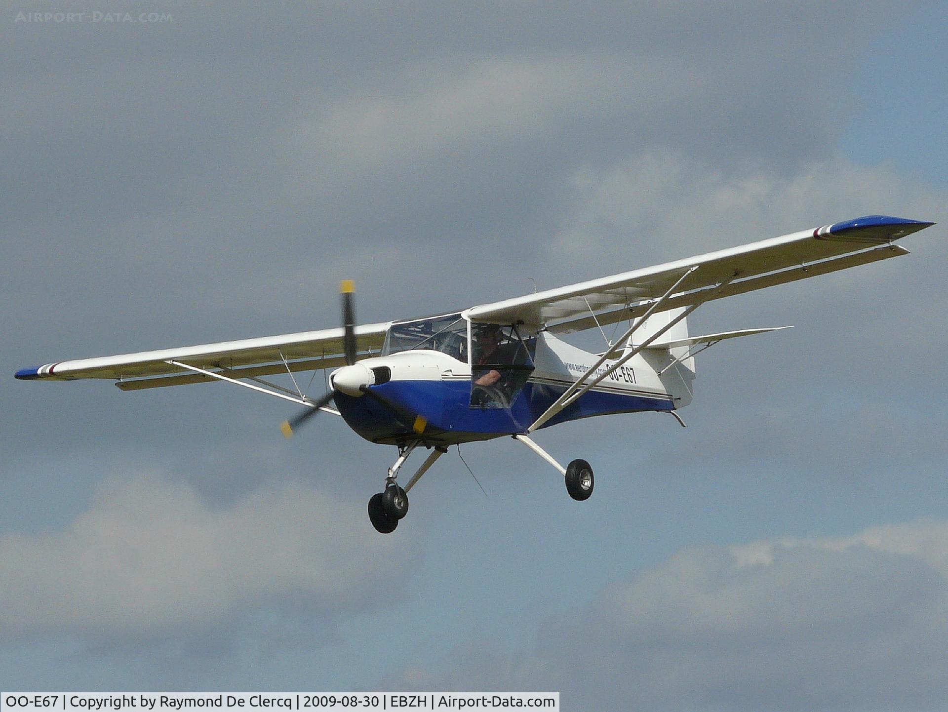 OO-E67, 2004 Aeropro Eurofox C/N 16204, Open door Kiewit 2009.