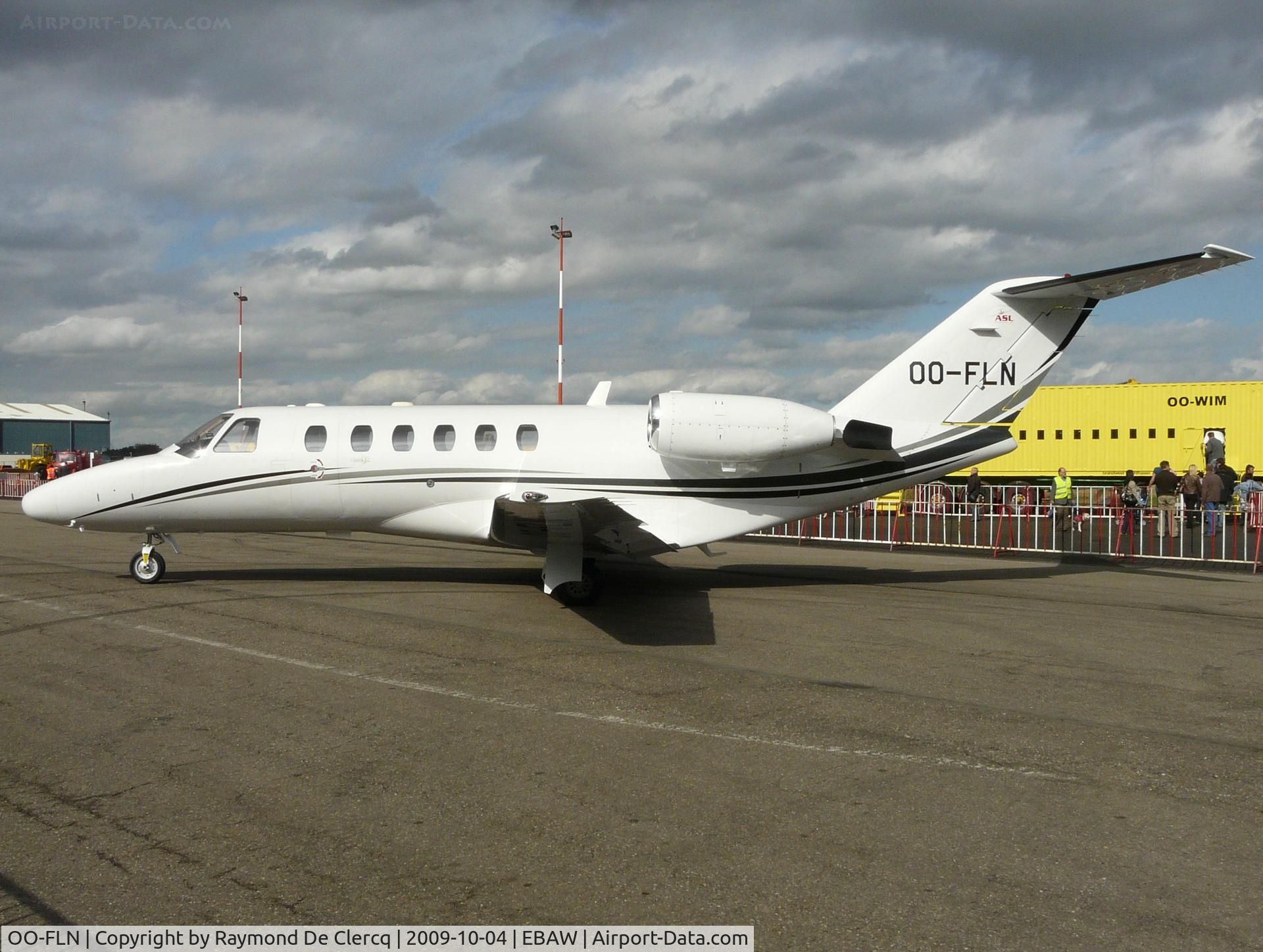OO-FLN, 2003 Cessna 525A CitationJet CJ2 C/N 525A-0179, Open door Antwerp 2009.