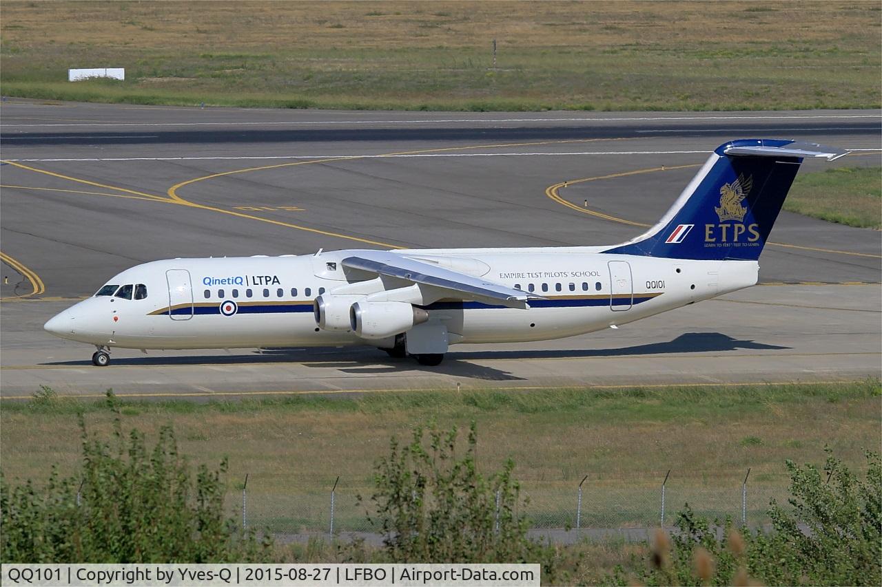 QQ101, 2000 British Aerospace Avro 146-RJ100 C/N E3368, British Aerospace Avro 146-RJ100, Taxiing to holding point rwy 14R, Toulouse-Blagnac Airport (LFBO-TLS)