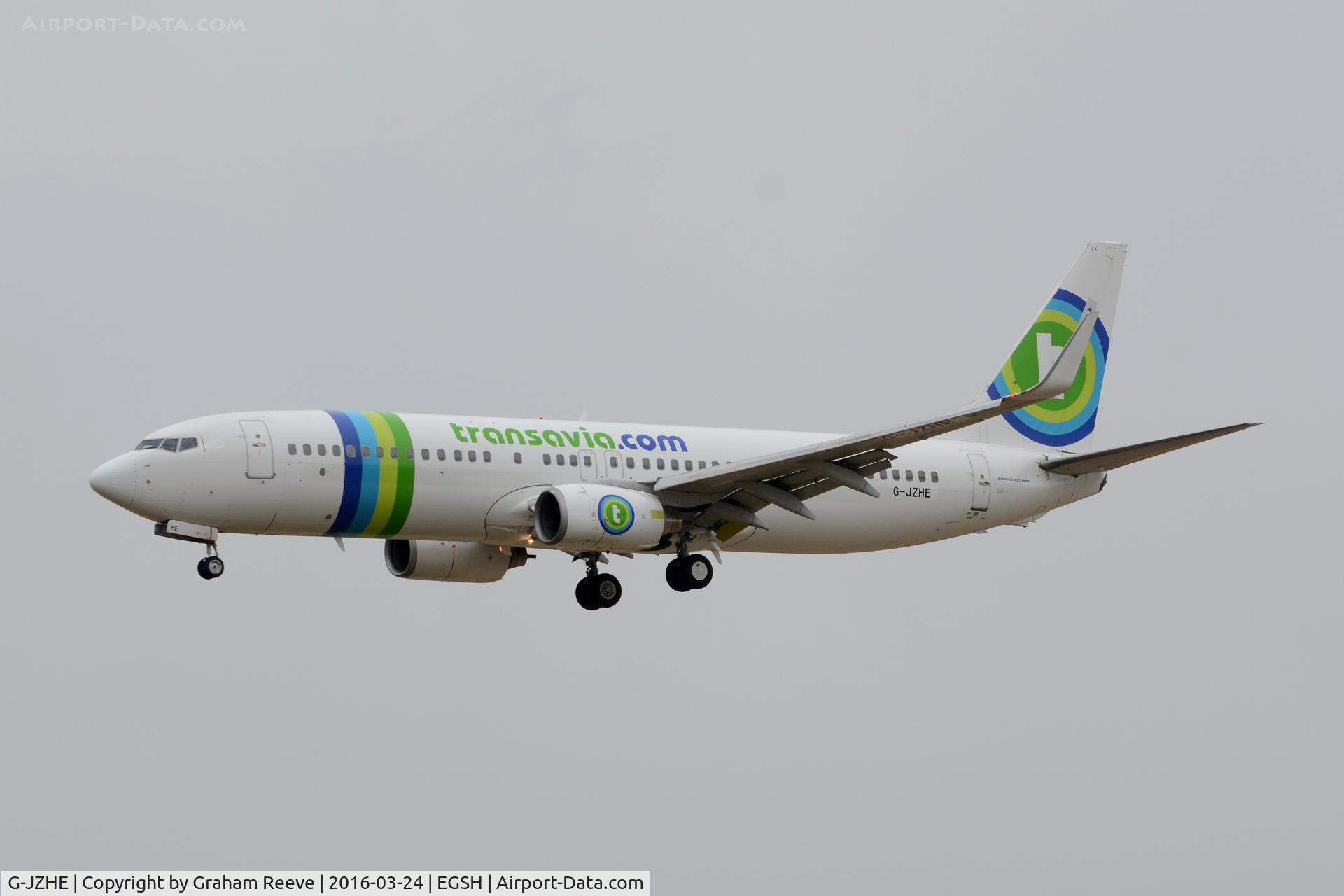G-JZHE, 2000 Boeing 737-8K2 C/N 30390, Landing at Norwich, having been registered the day before to Jet2.