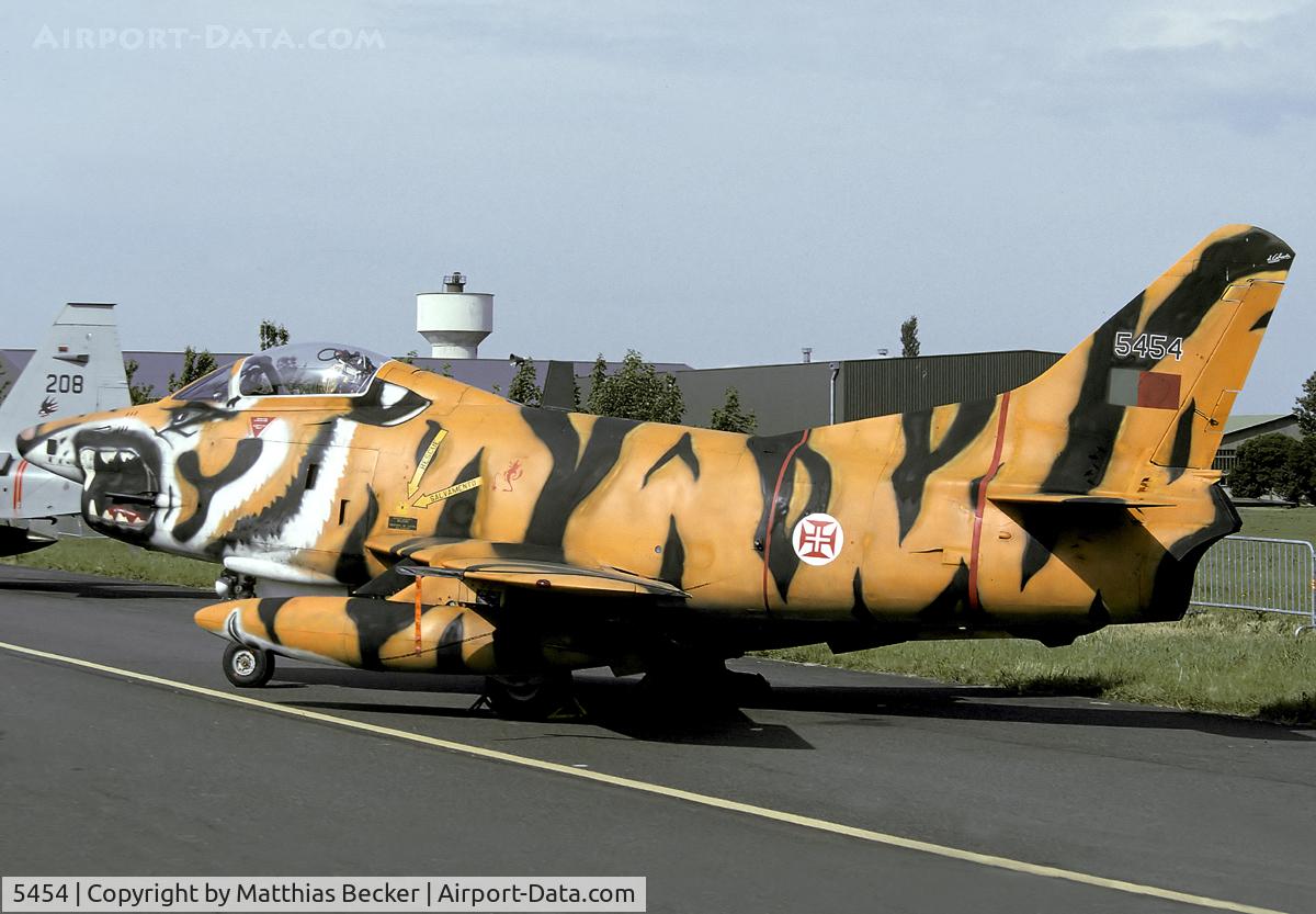 5454, Fiat G-91R/3 C/N D532, 5454 in Tiger Colors
