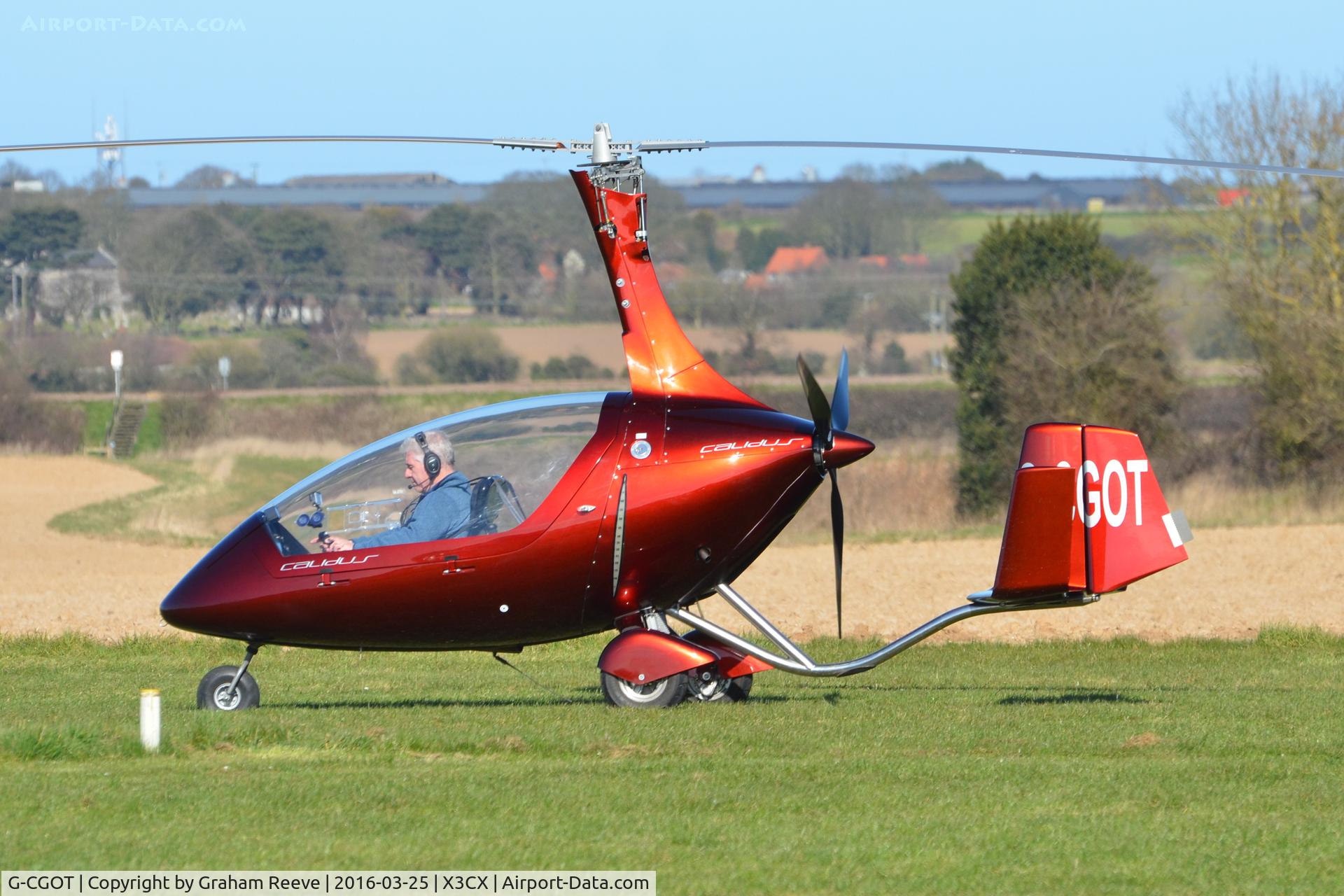 G-CGOT, 2010 Rotorsport UK Calidus C/N RSUK/CALS/008, On the runway and ready to depart from Northrepps.
