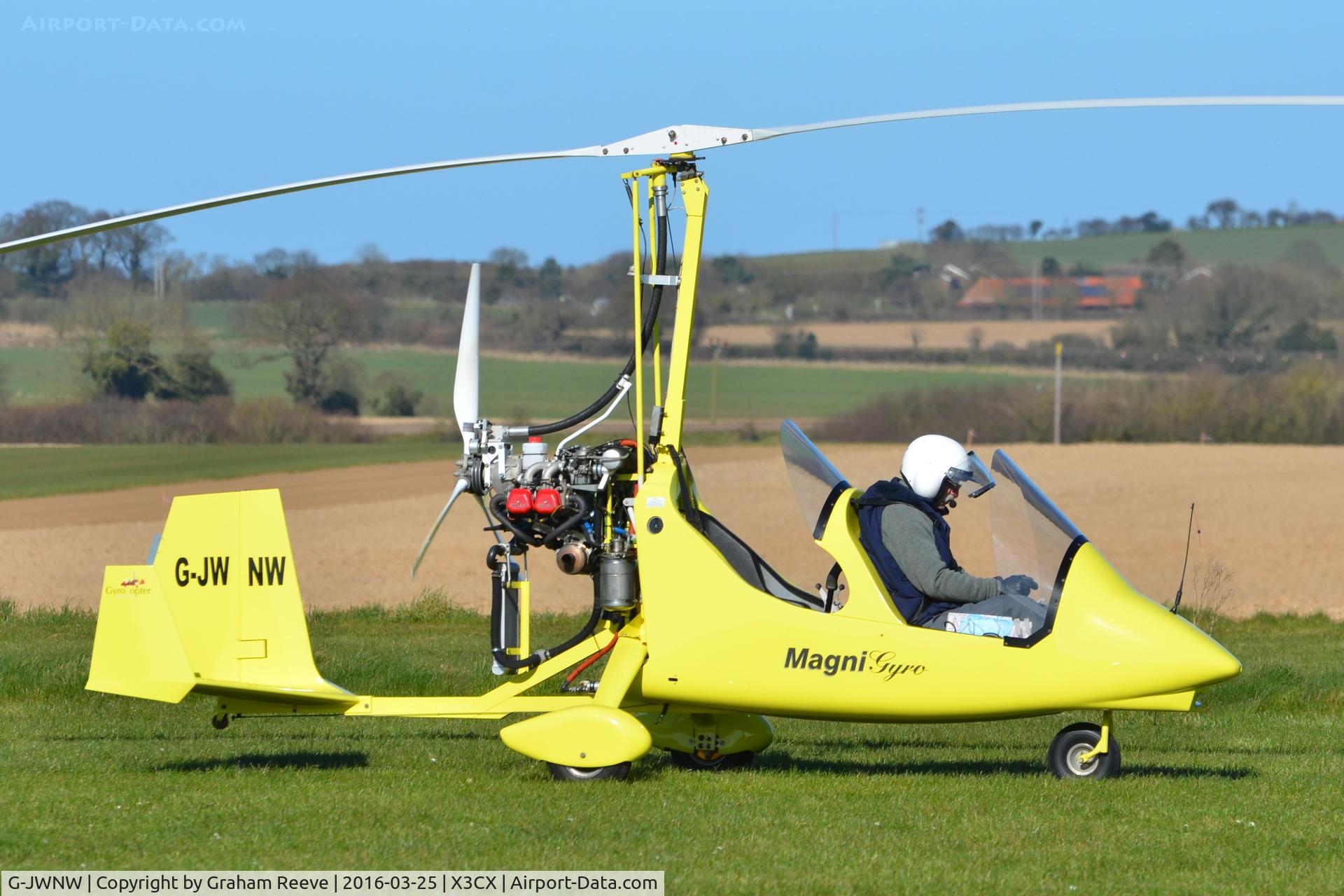 G-JWNW, 2010 Magni Gyro M-16C Tandem Trainer C/N 16-10-5644, About to depart from Northrepps.