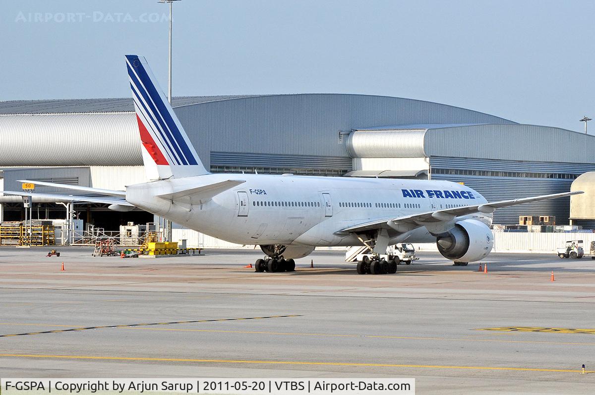F-GSPA, 1998 Boeing 777-228/ER C/N 29002, On the apron at Bangkok.