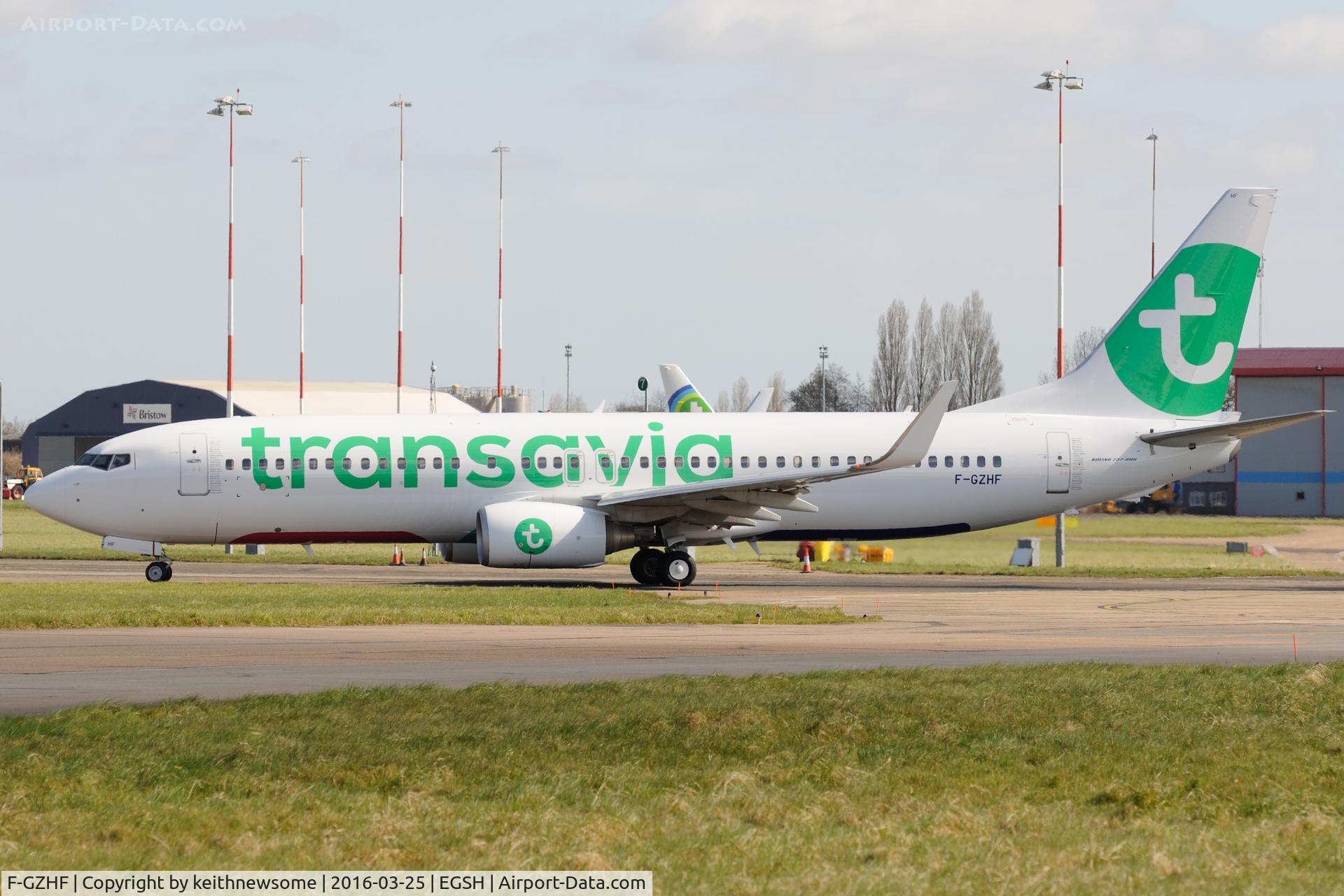 F-GZHF, 2009 Boeing 737-8K2 C/N 29677, Leaving Norwich in latest colour scheme.