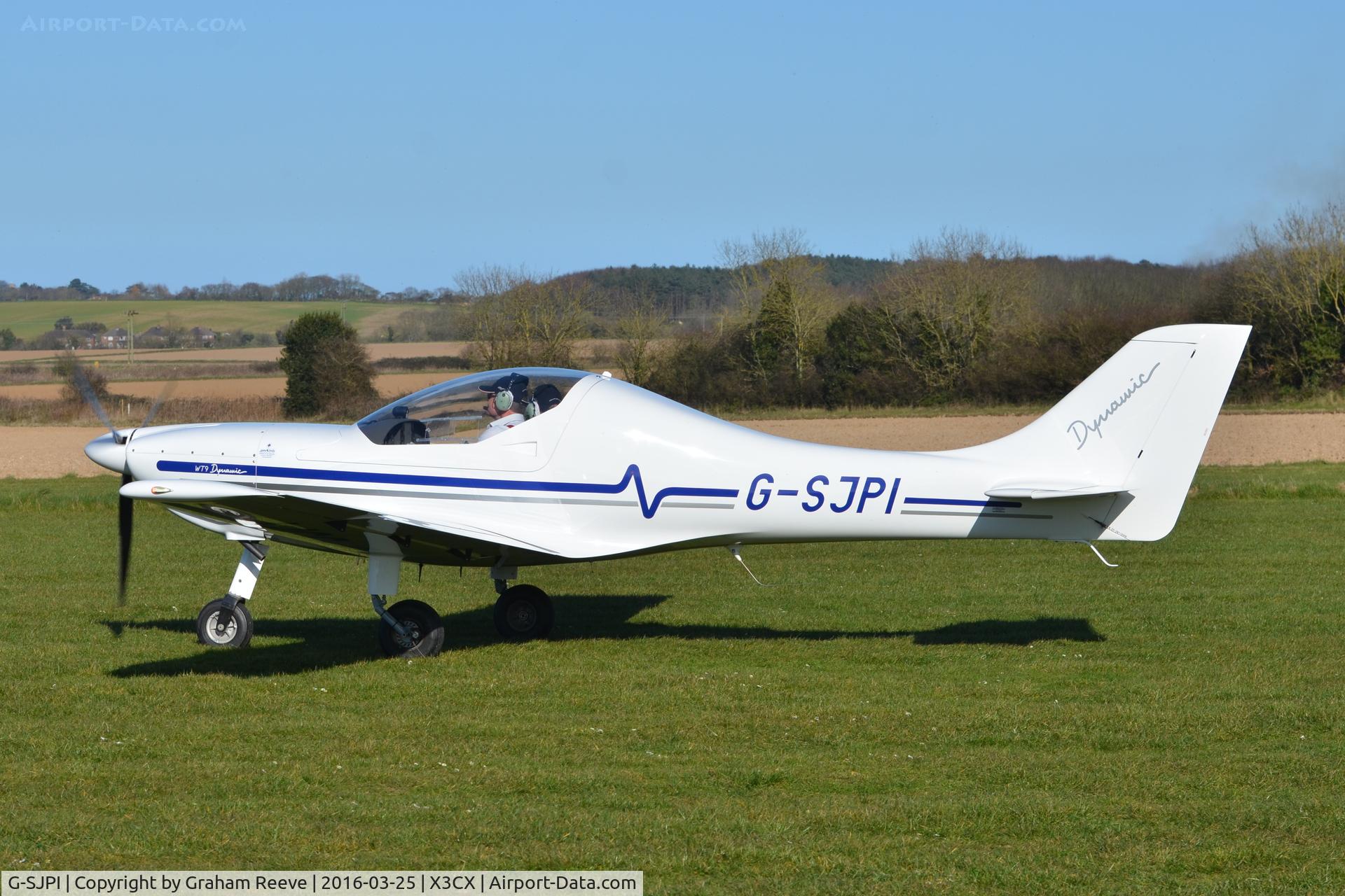 G-SJPI, 2008 Yeoman Dynamic WT9 UK C/N DY281, About to depart from Northrepps.