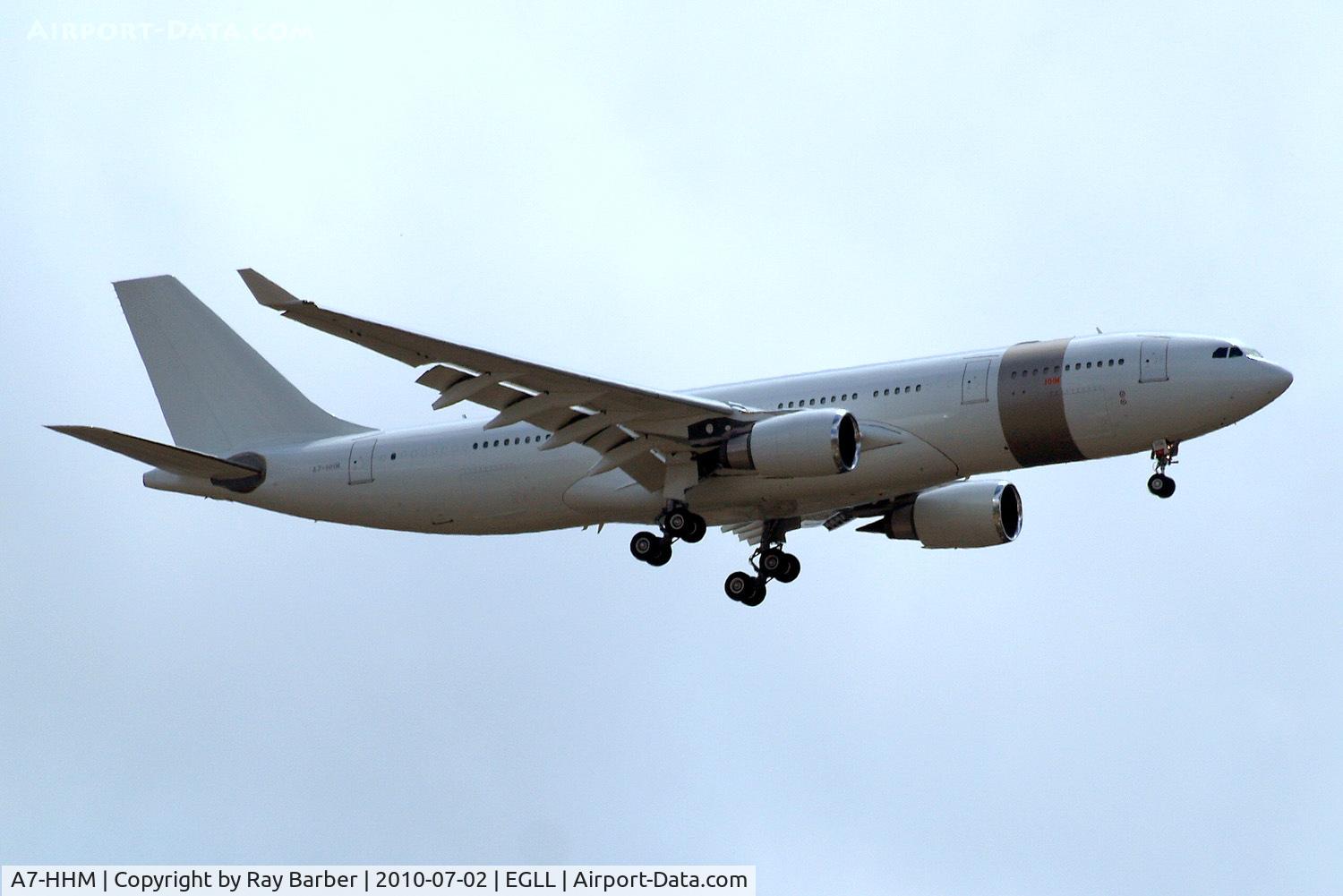 A7-HHM, 2004 Airbus A330-203 C/N 605, Airbus A330-203 [605] (Qatar Amiri Flight) Home~G 02/07/2010. On approach 27L.