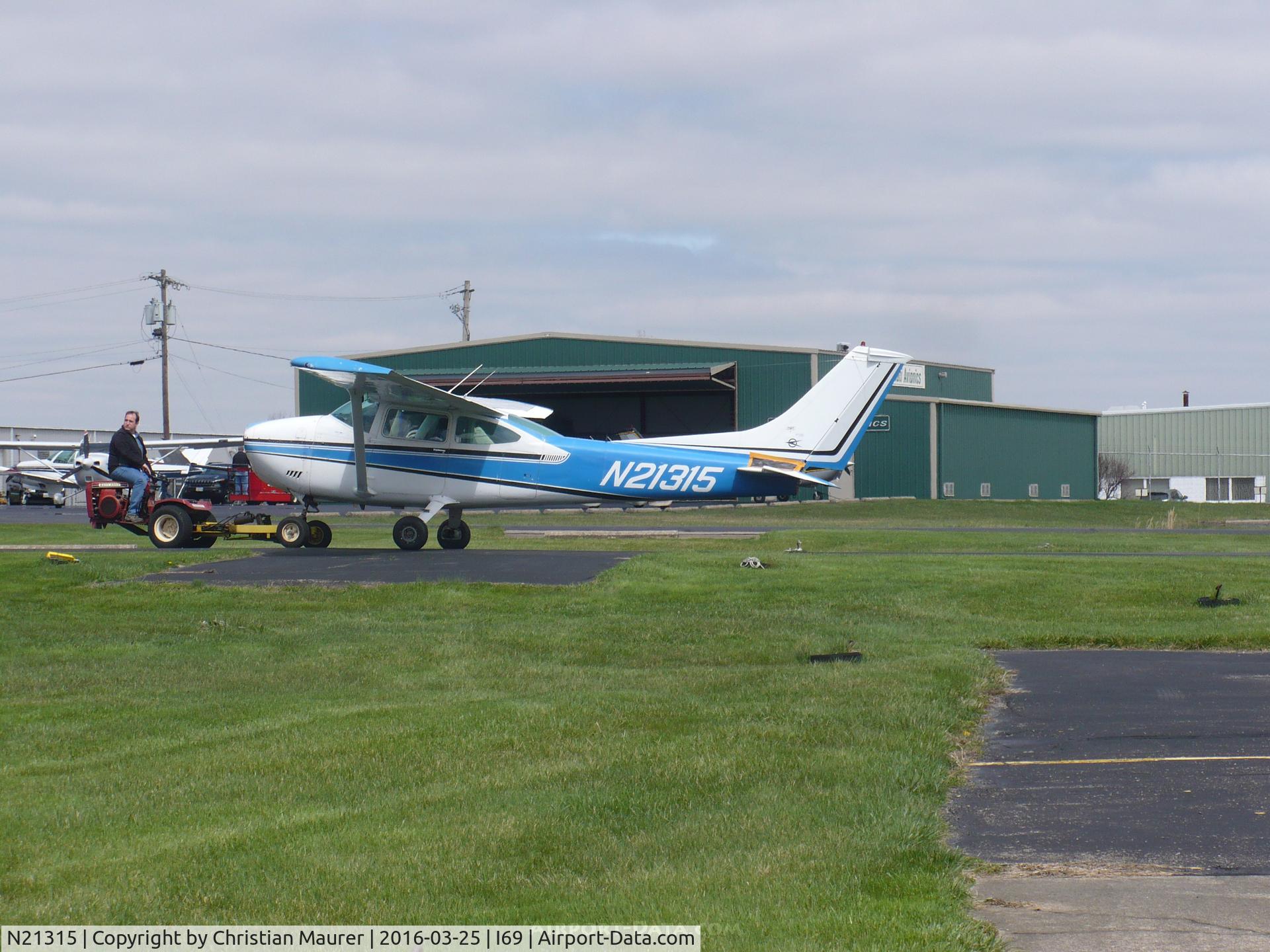 N21315, 1972 Cessna 182P Skylane C/N 18261556, Cessna 182P