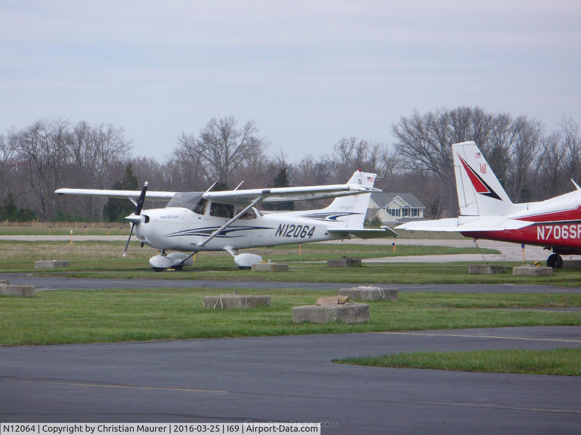 N12064, 2005 Cessna 172S C/N 172S9839, Sporty's Flight School 172S