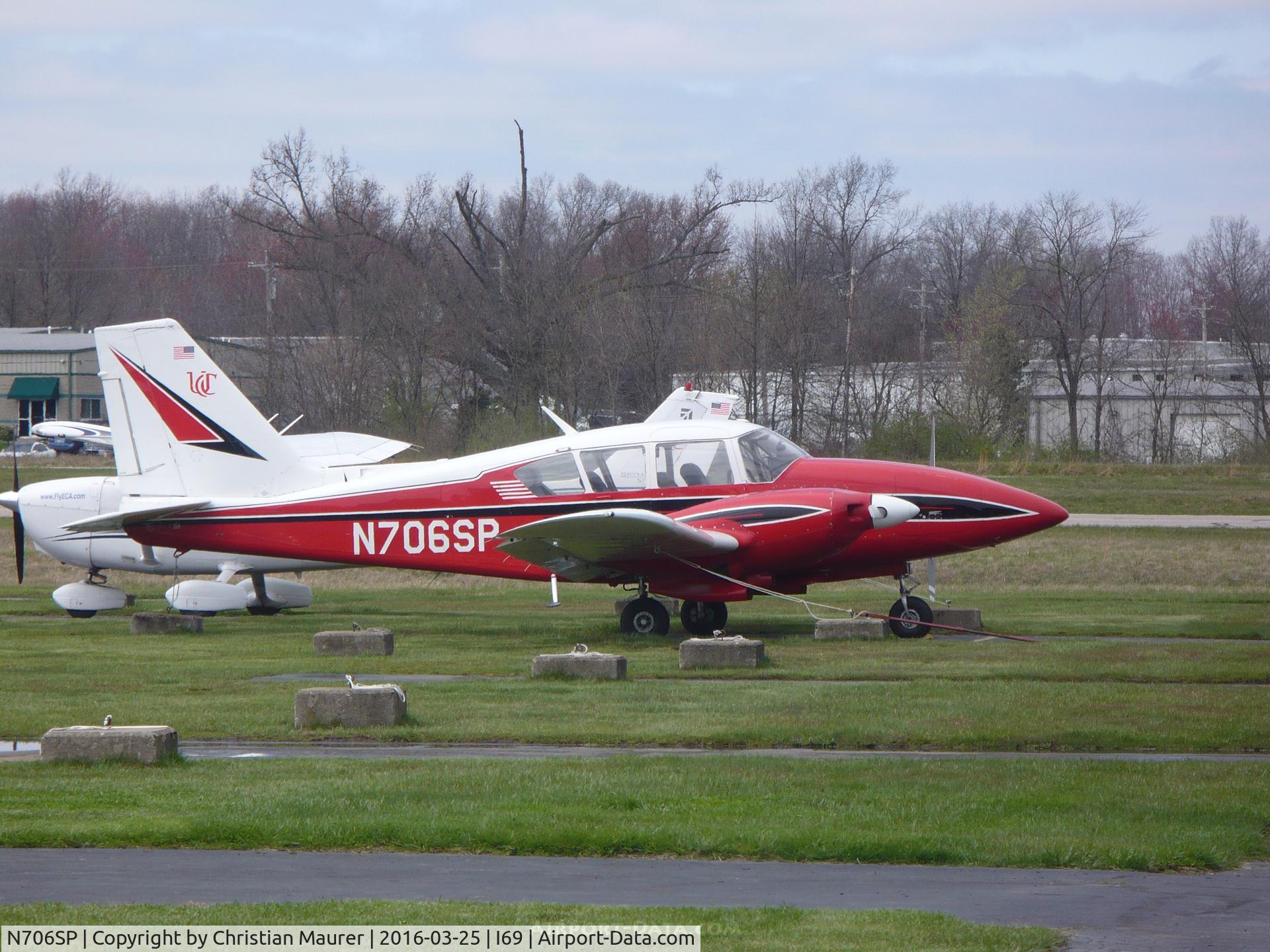 N706SP, 1974 Piper PA-23-250 Aztec C/N 27-7405394, Sporty's Flight School PA-23-250 Aztec