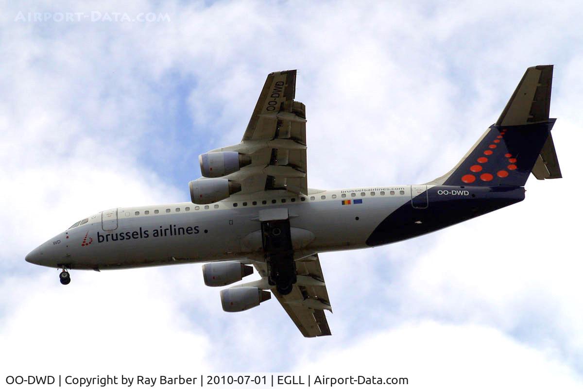 OO-DWD, 1998 British Aerospace Avro 146-RJ100 C/N E3324, British Aerospace BAe 146-RJ100 [E3324] (Brussels Airlines) Home~G 01/07/2010. On approach 27R.