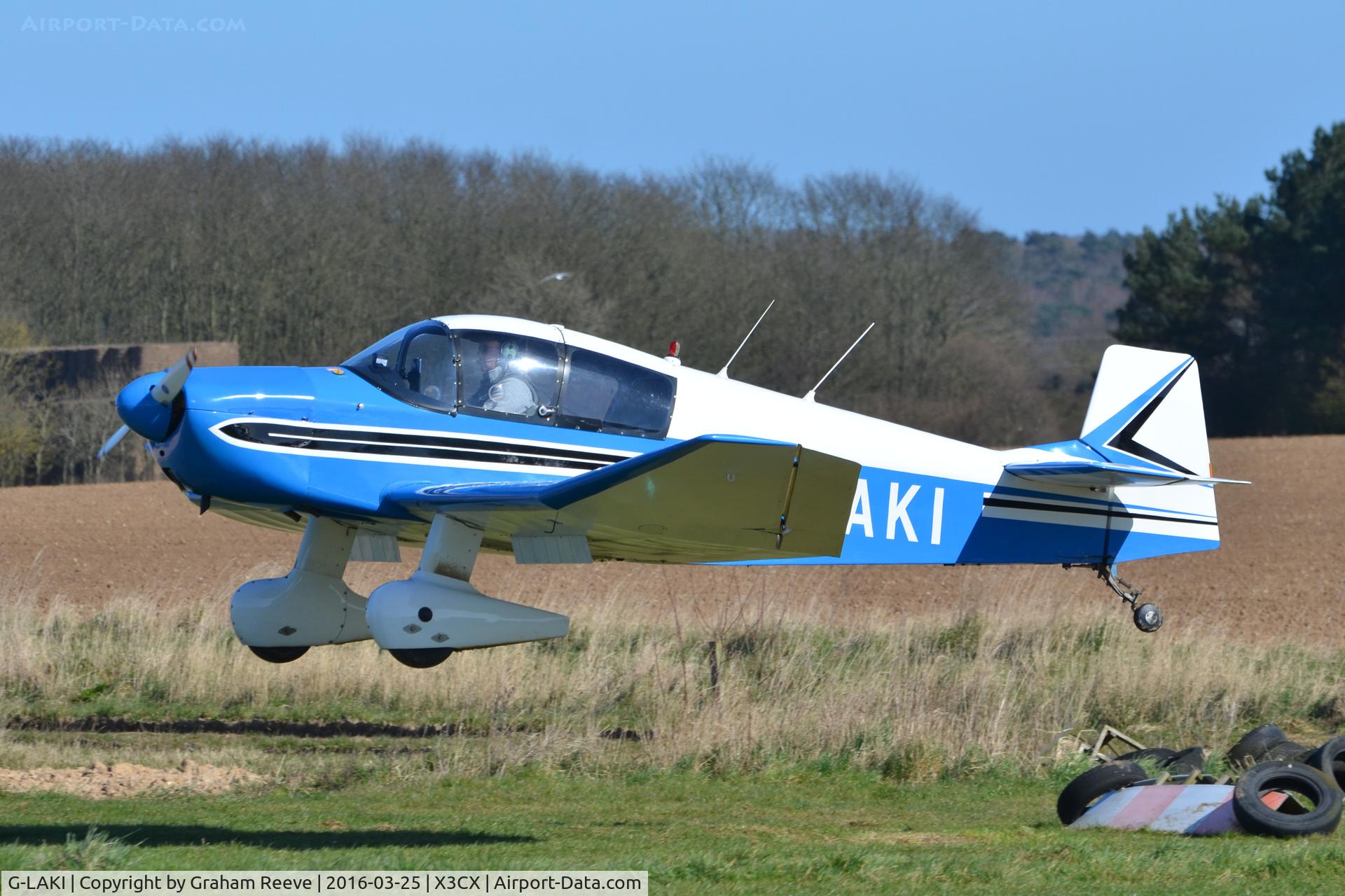 G-LAKI, 1963 Jodel DR-1050 Ambassadeur C/N 534, Landing at Northrepps.