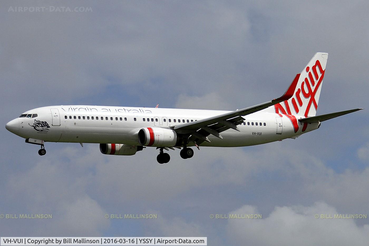 VH-VUI, 2006 Boeing 737-8FE C/N 34441, finals to 16R