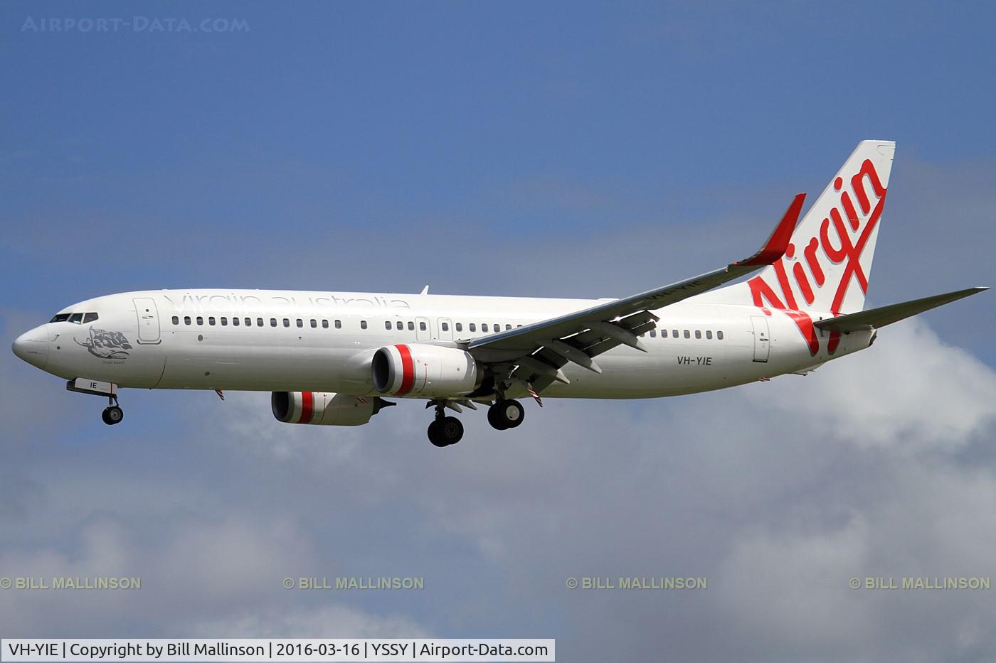 VH-YIE, 2011 Boeing 737-8FE C/N 38708, finals to 16R