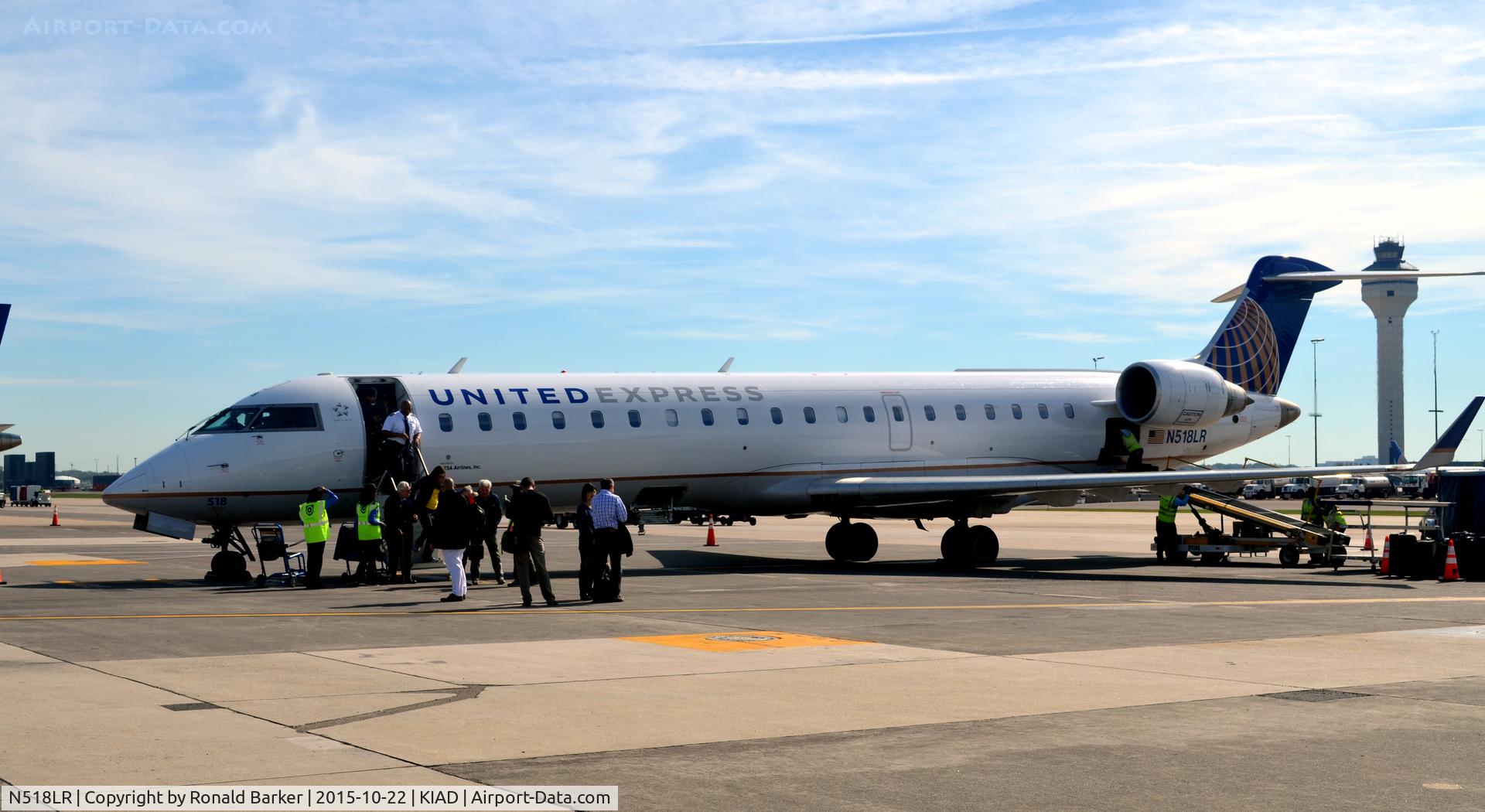 N518LR, 2006 Bombardier CRJ-700 (CL-600-2C10) Regional Jet C/N 10259, At the gate Dulles