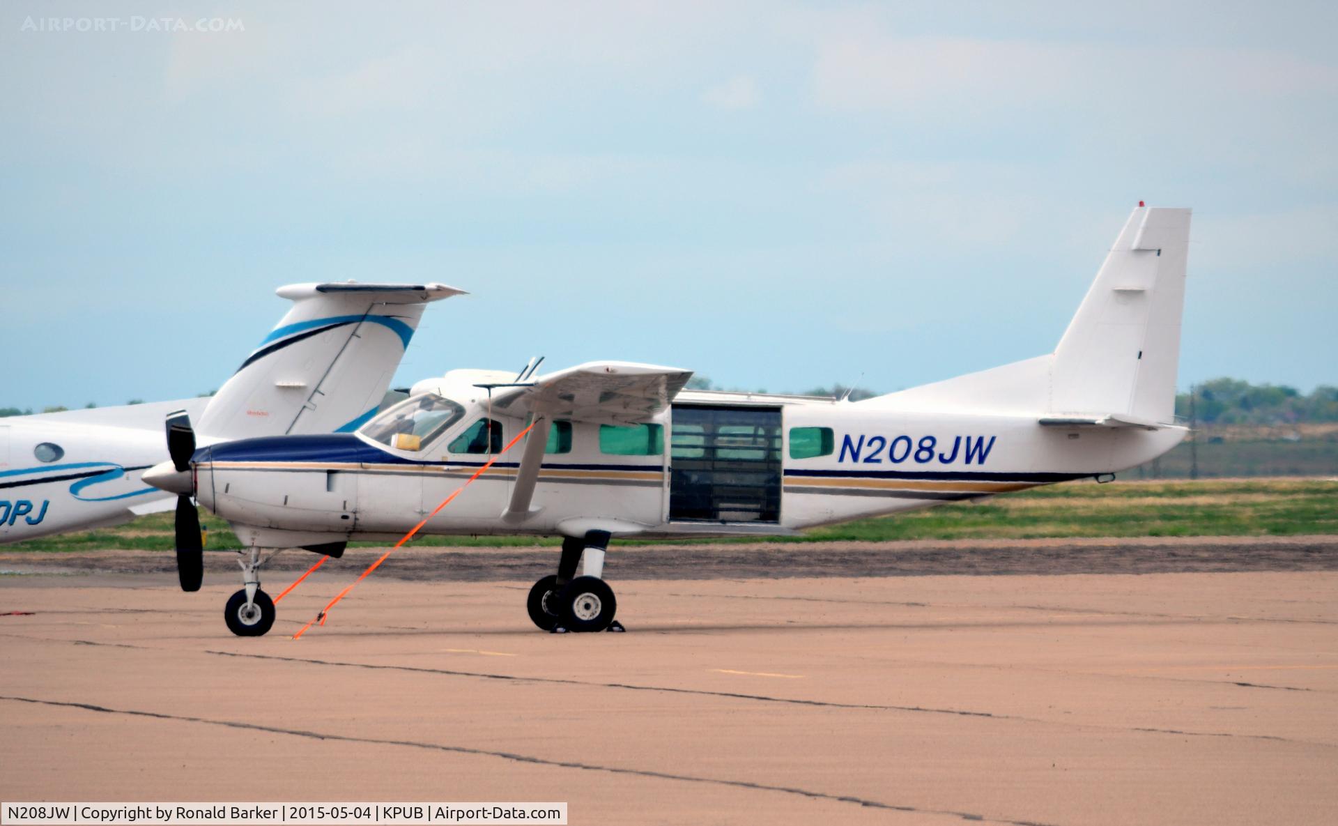 N208JW, 1989 Cessna 208 Caravan 1 C/N 20800166, Pueblo
