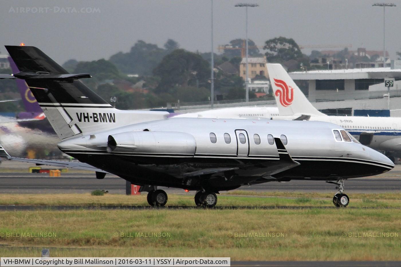 VH-BMW, 2008 Hawker Beechcraft Hawker 850XP C/N 258895, taxi from 34R