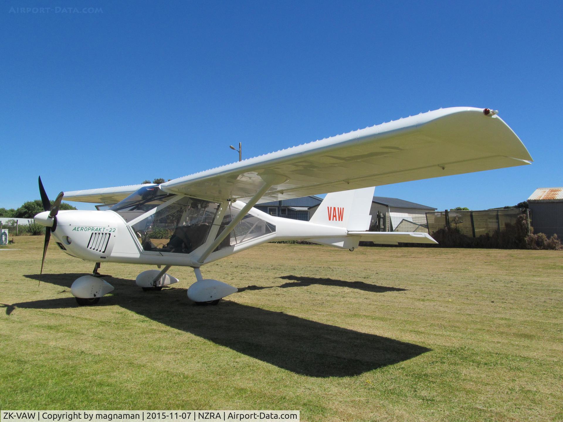 ZK-VAW, Aeroprakt A-22 Foxbat C/N 073, at raglan for fly in