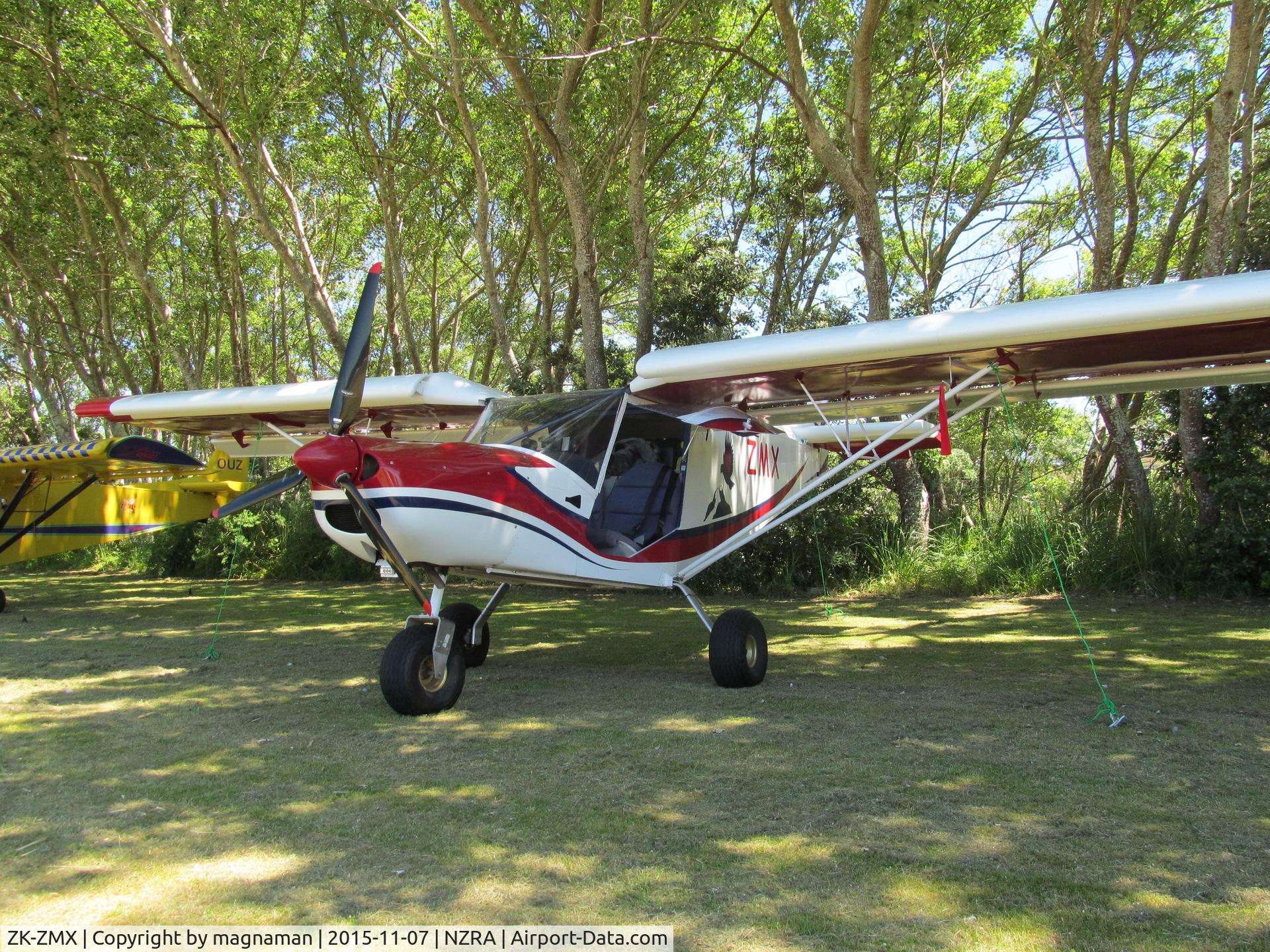 ZK-ZMX, Zenair STOL CH-701 C/N 7-9741, in shade at sunny raglan