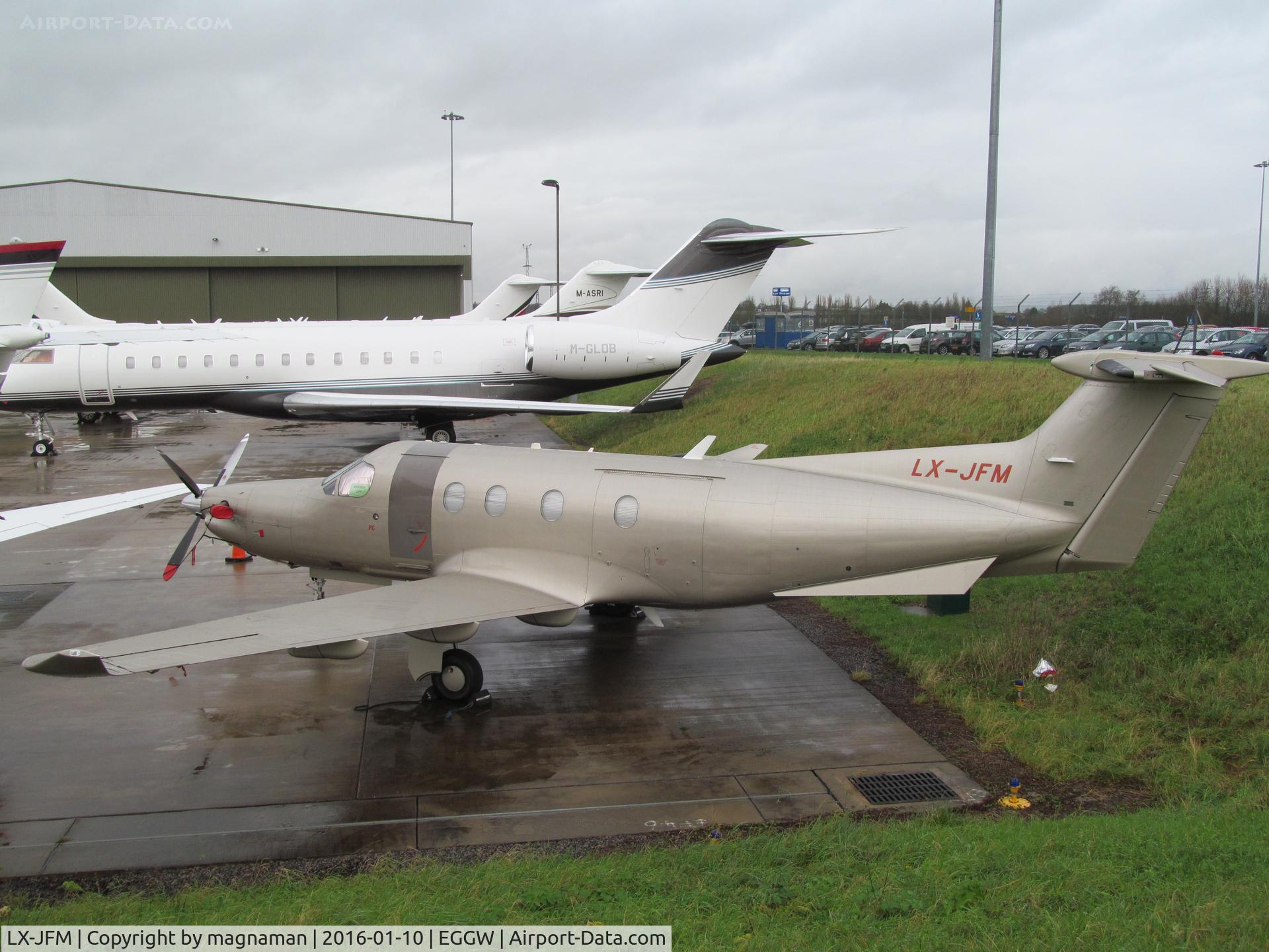 LX-JFM, 2007 Pilatus PC-12/47 C/N 812, at luton