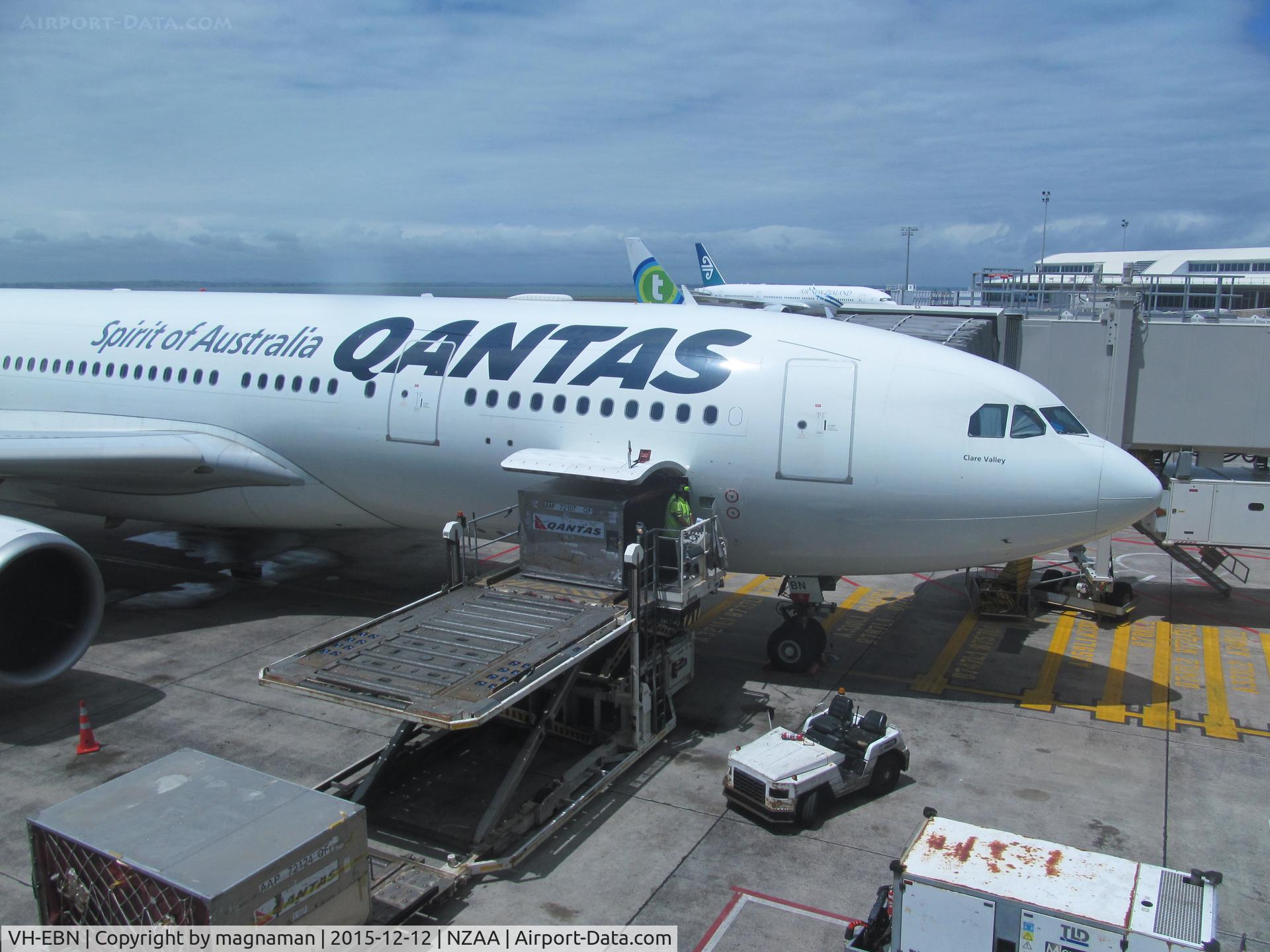 VH-EBN, 2010 Airbus A330-202 C/N 1094, At Auckland