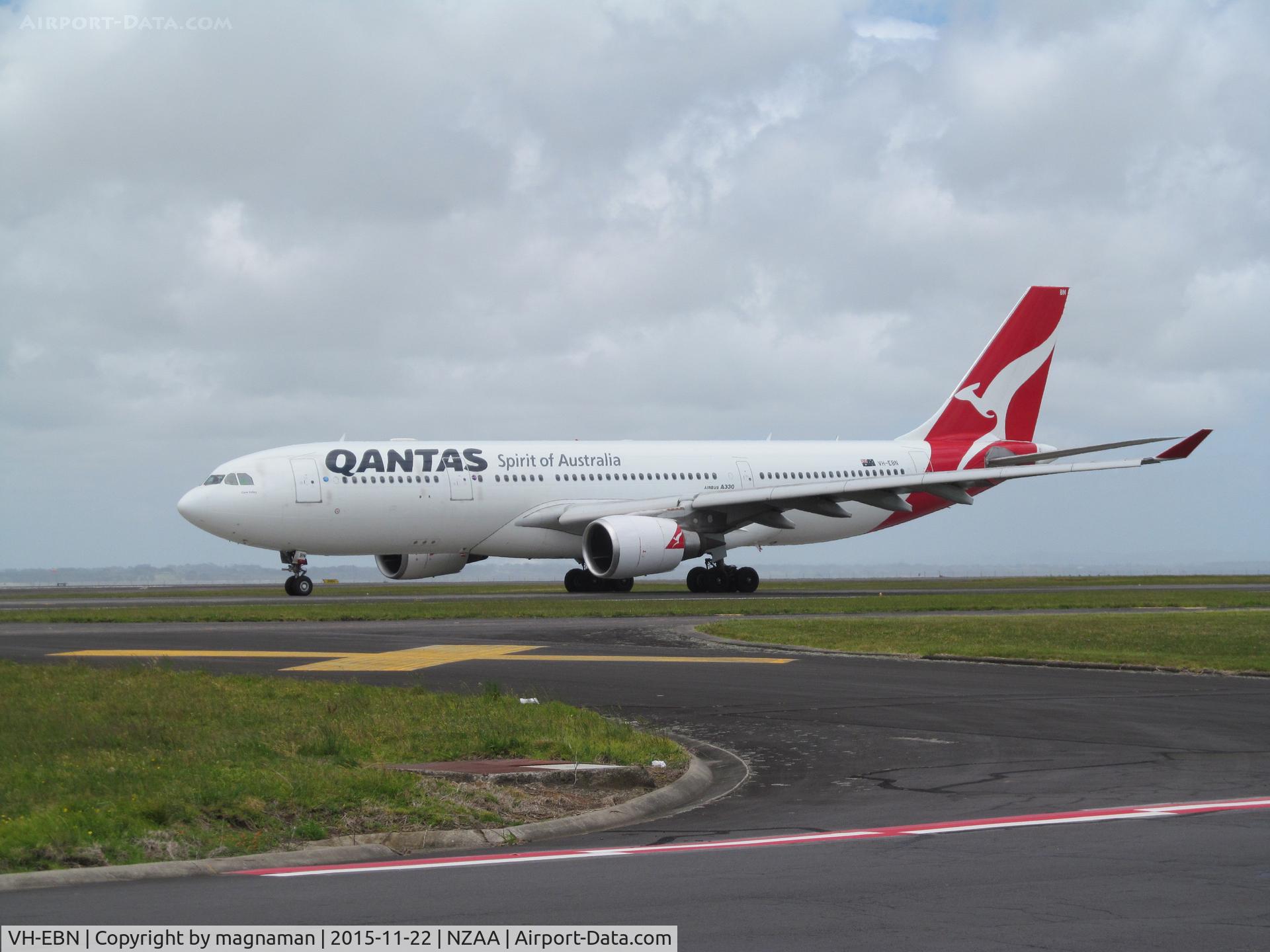 VH-EBN, 2010 Airbus A330-202 C/N 1094, at AKL