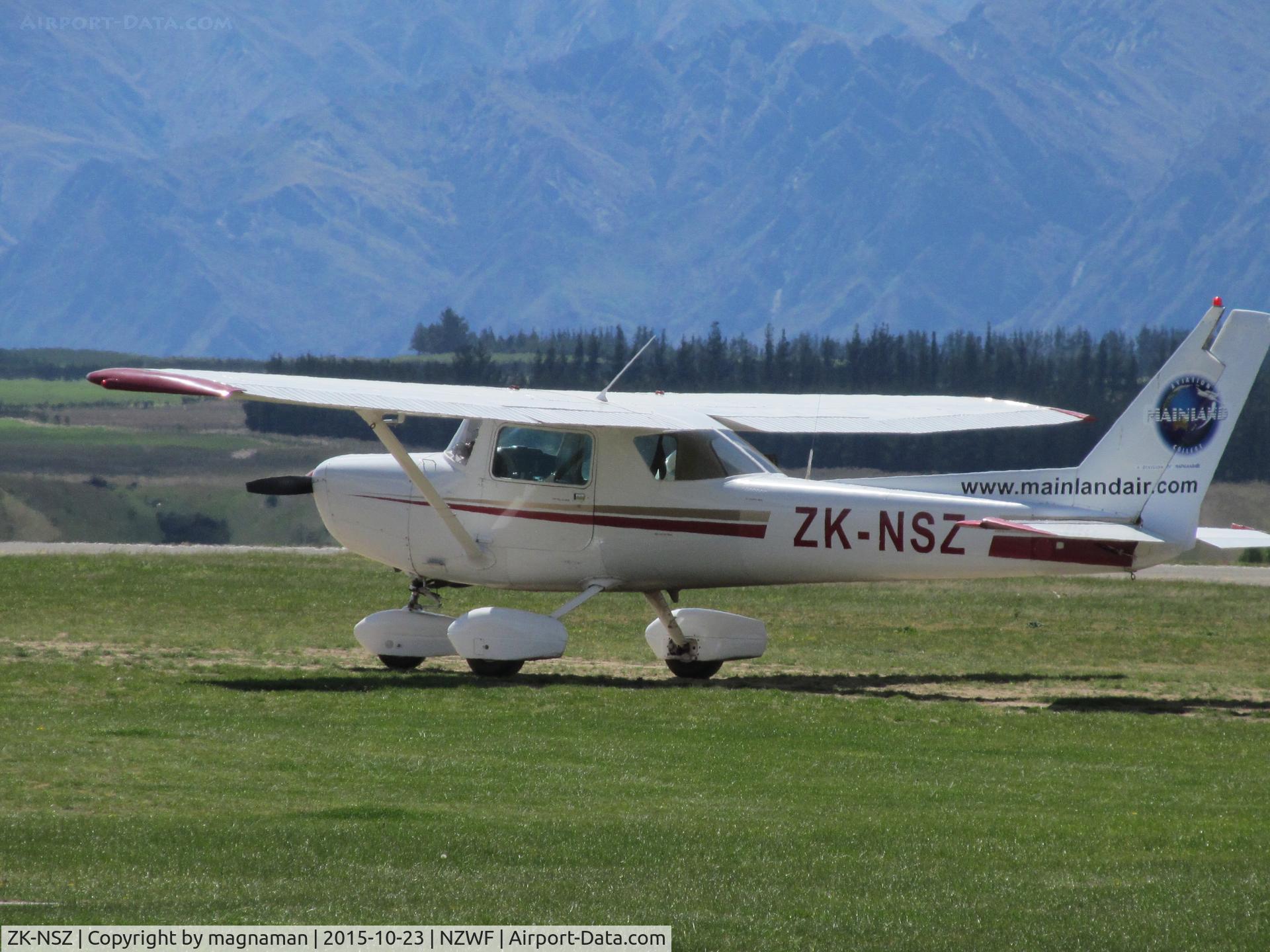 ZK-NSZ, Cessna 152 C/N 152-81730, At wanaka