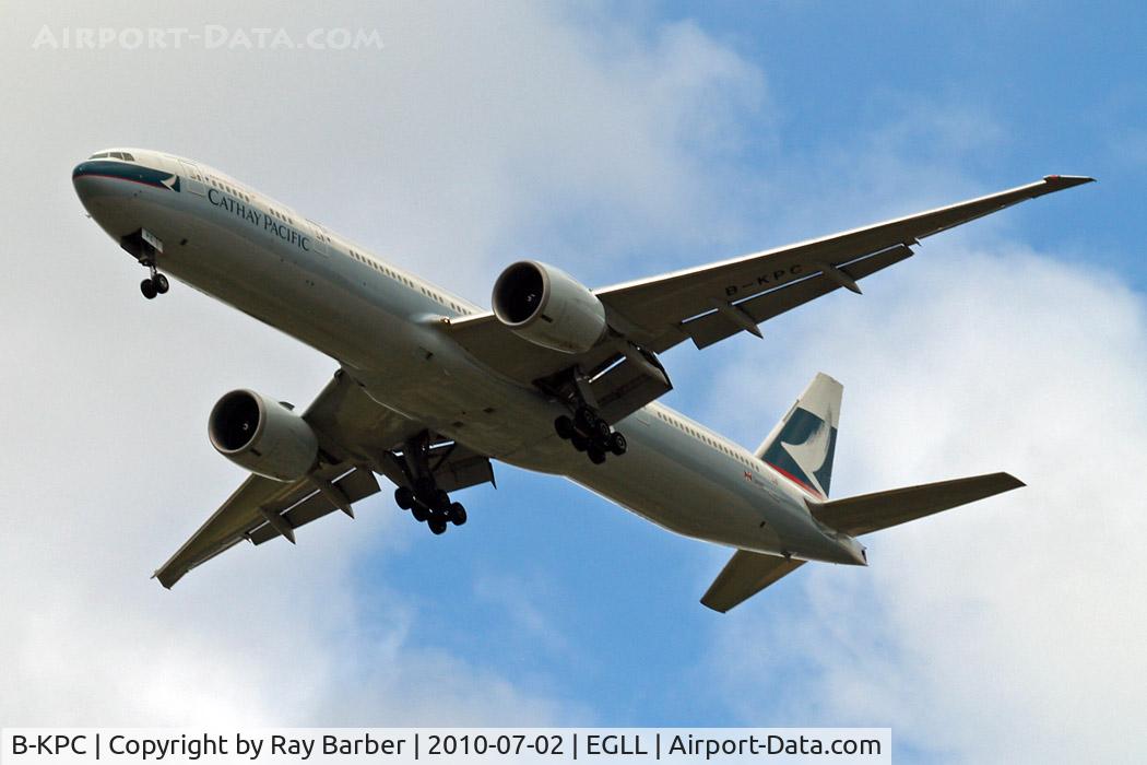 B-KPC, 2007 Boeing 777-367/ER C/N 34432, Boeing  777-367ER [34432] (Cathay Pacific Airways) Home~G 02/07/2010. On approach 27R.