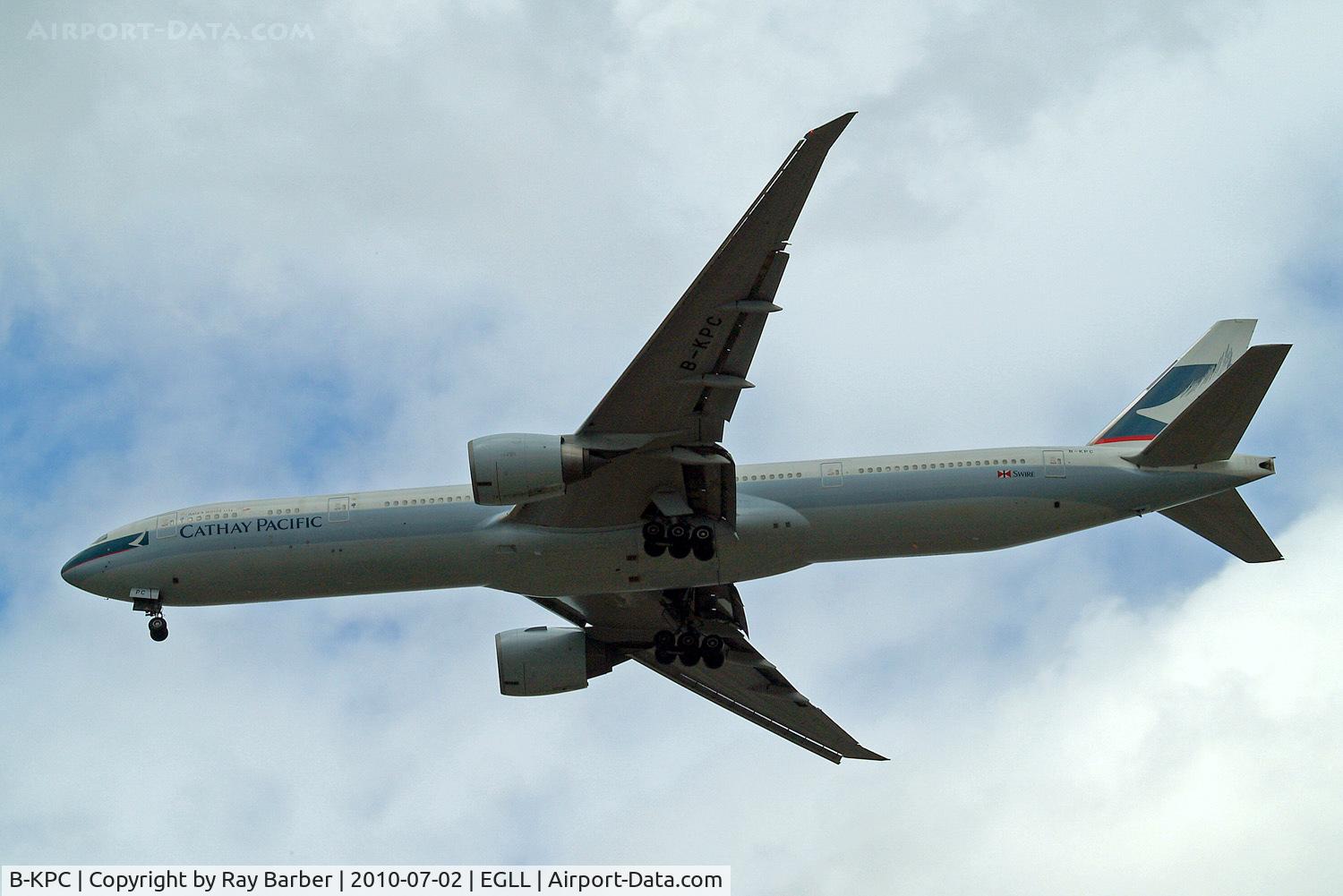 B-KPC, 2007 Boeing 777-367/ER C/N 34432, Boeing  777-367ER [34432] (Cathay Pacific Airways) Home~G 02/07/2010. On approach 27R.