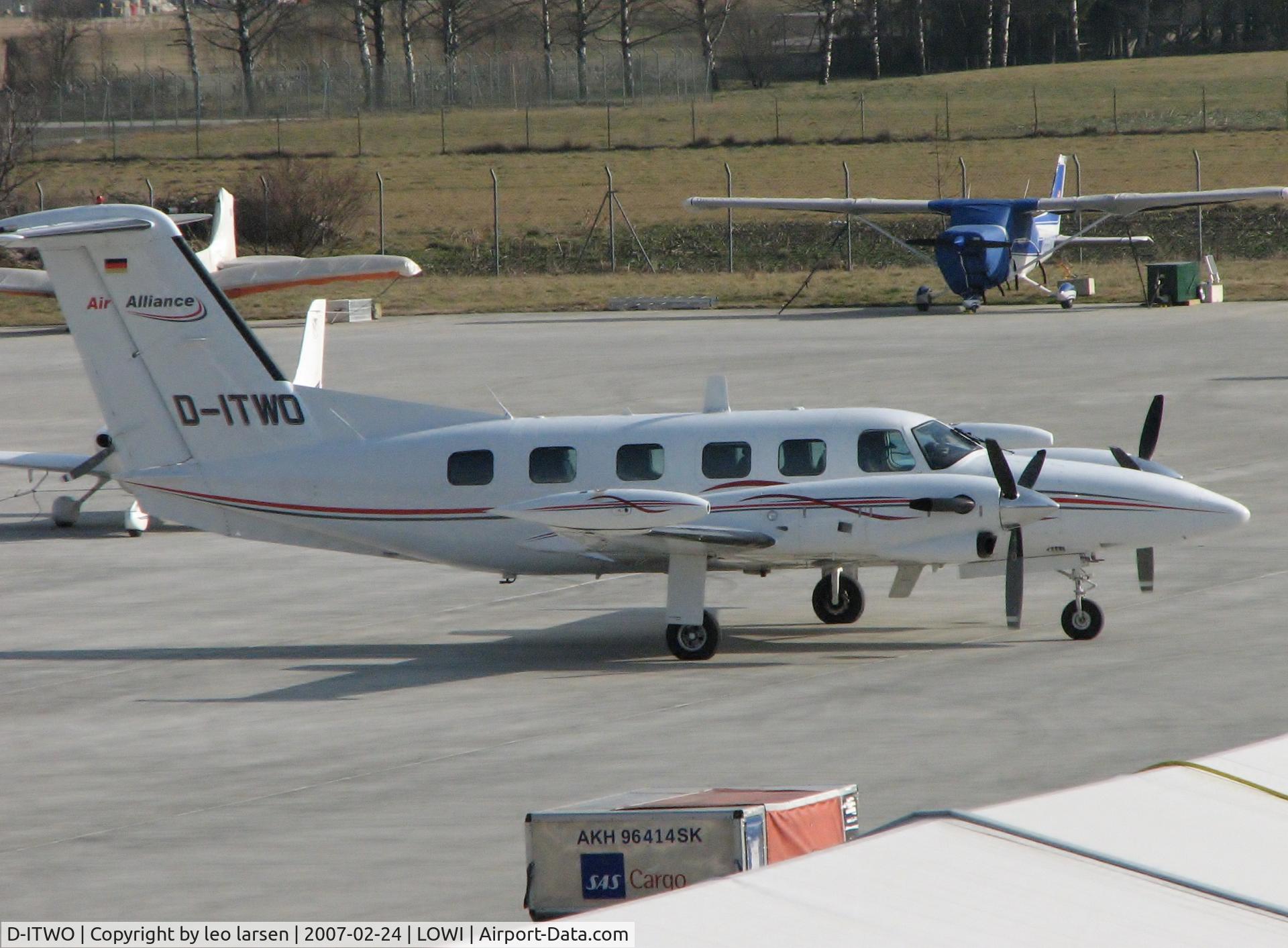 D-ITWO, 1987 Piper PA-42-720 Cheyenne IIIA C/N 42-5501046, Innsbruck 24.2.07